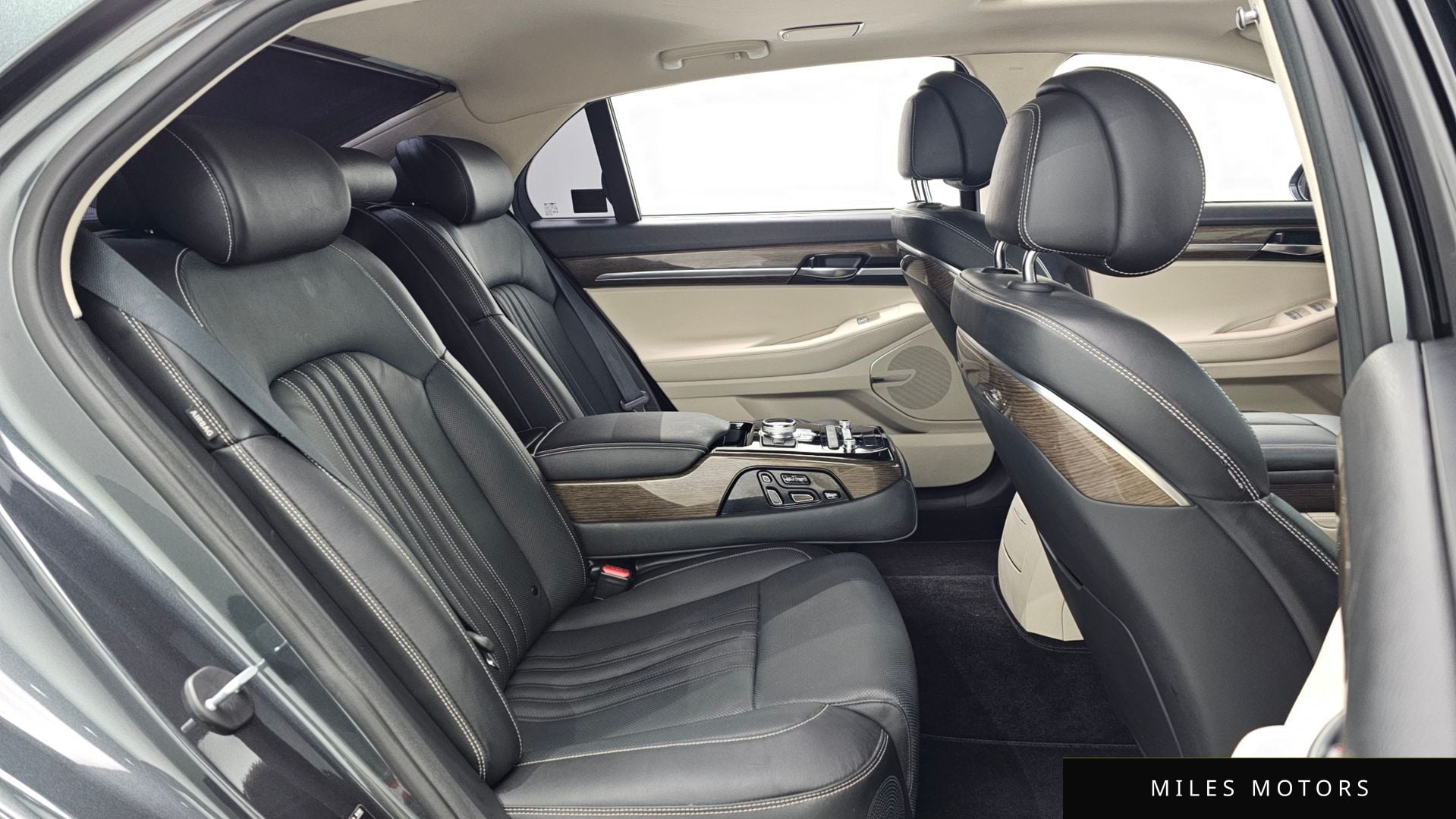 Genesis G90 2019 — миниатюра 12