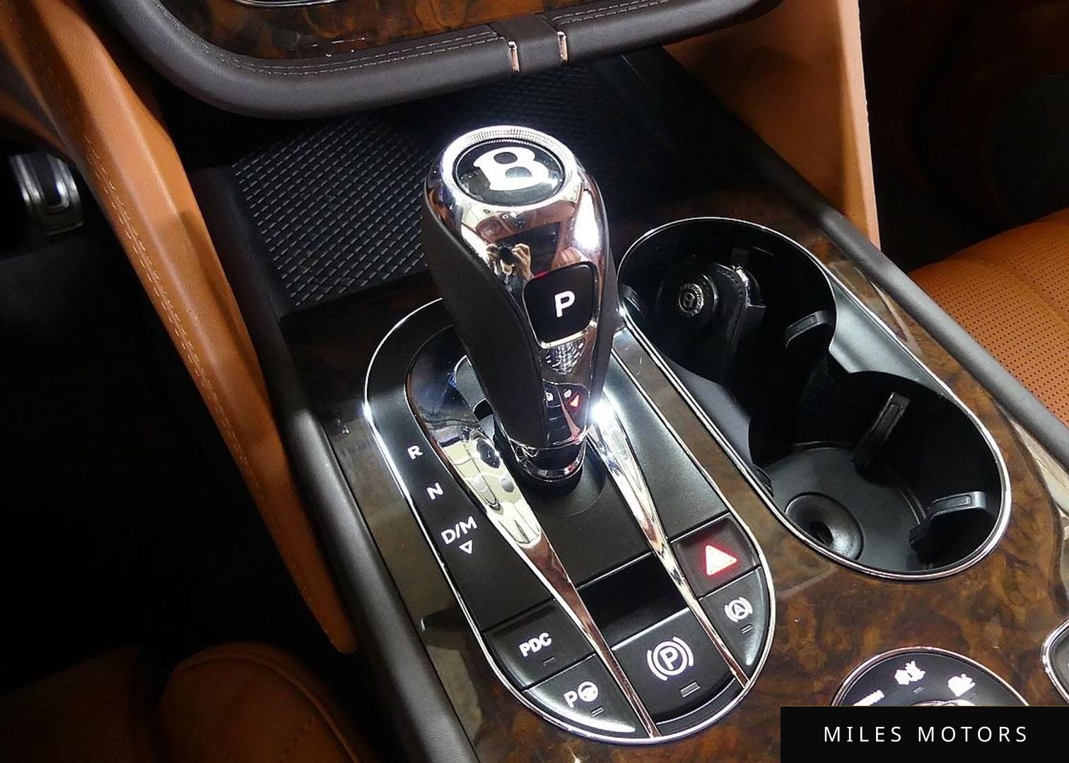 Bentley Bentayga 2017 — миниатюра 7