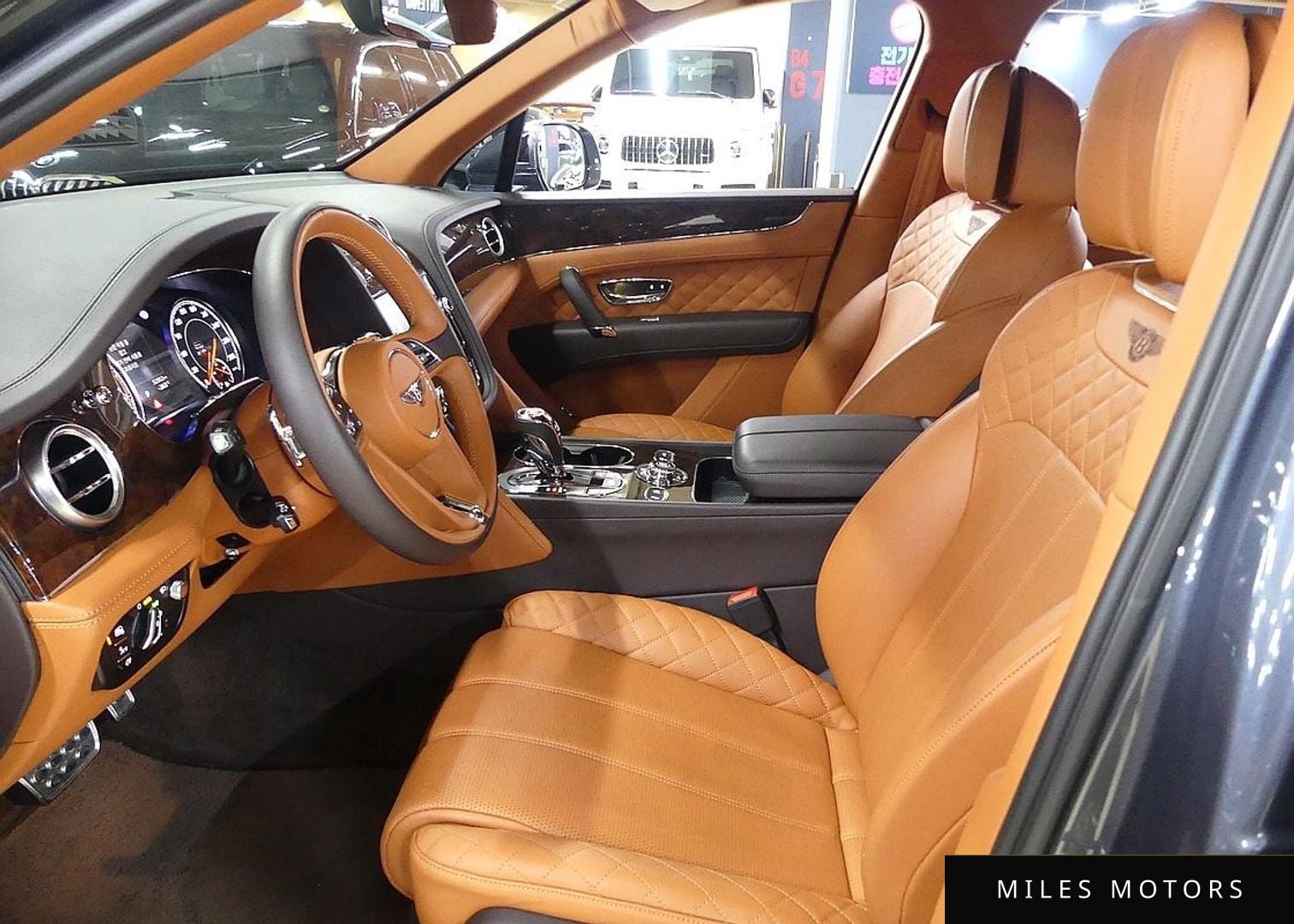 Bentley Bentayga 2017 — миниатюра 8