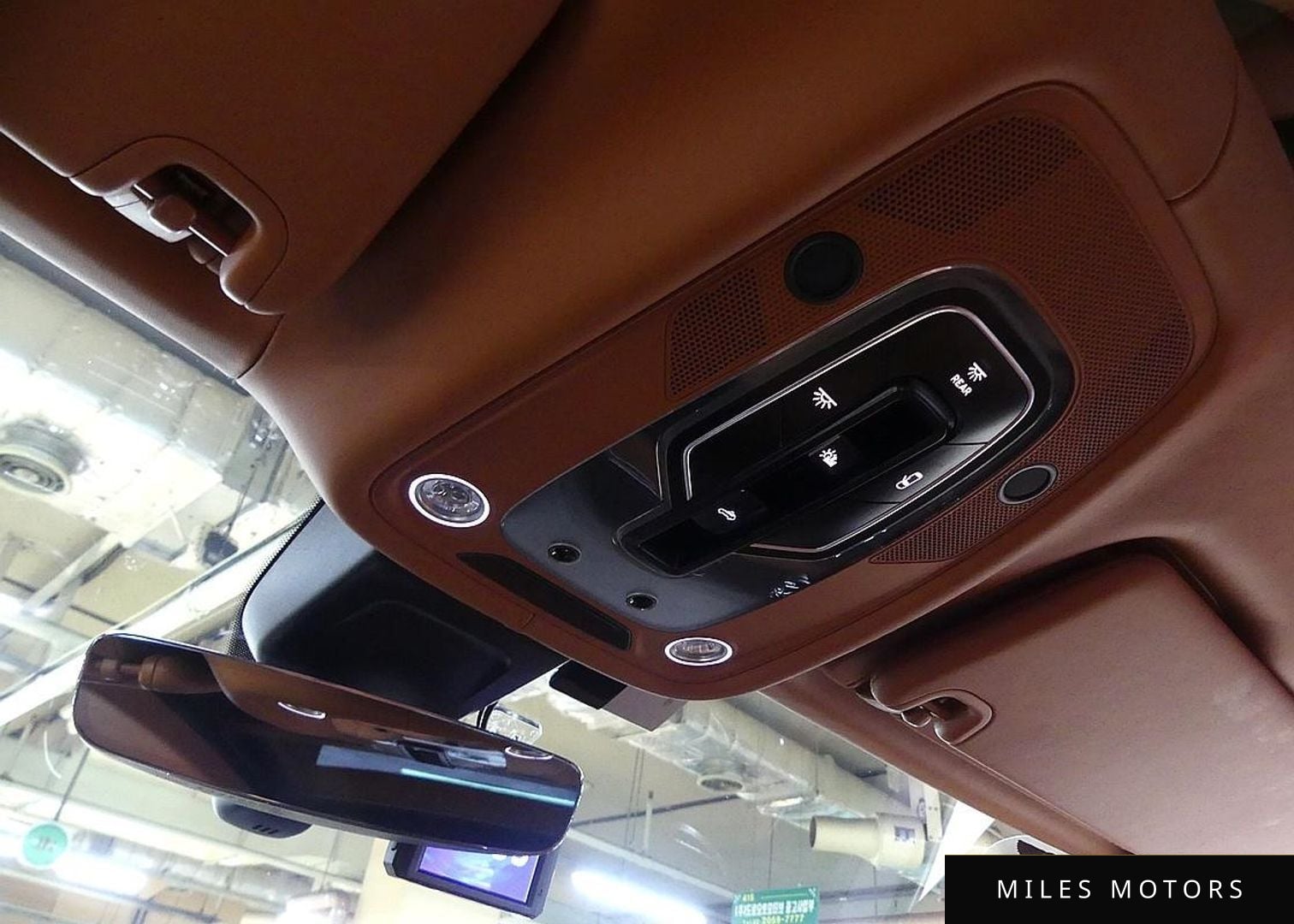 Bentley Bentayga 2017 — миниатюра 20
