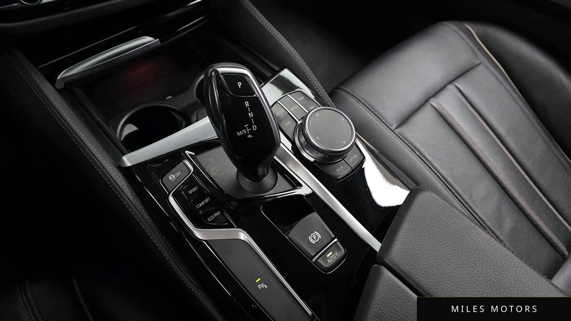 BMW 5 Series (G30) 2019 — миниатюра 9