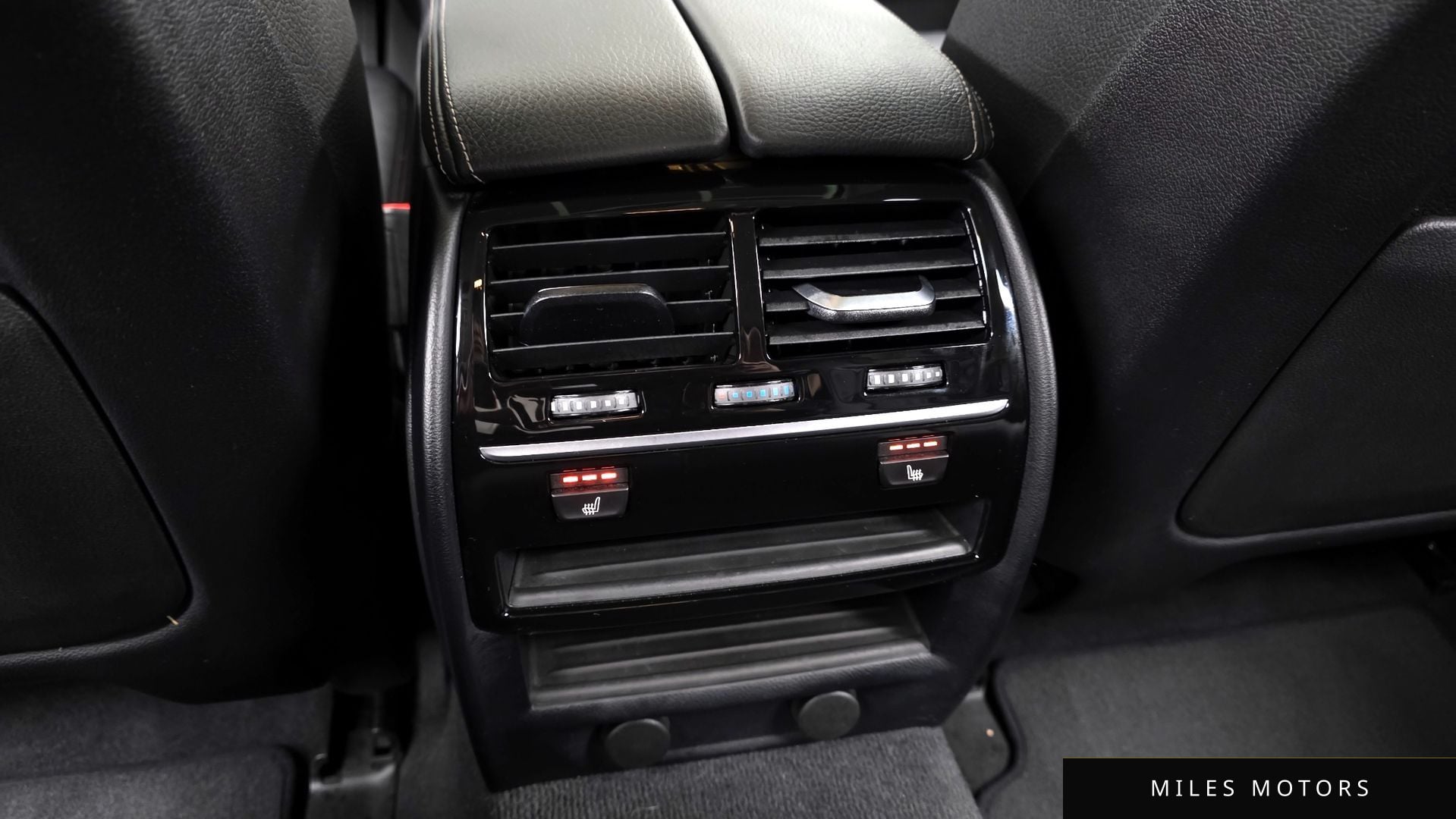 BMW 5 Series (G30) 2019 — миниатюра 18