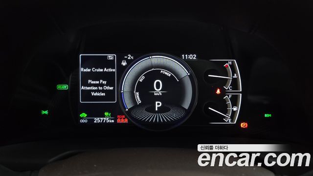 Лексус ES300h 2020 — миниатюра 8