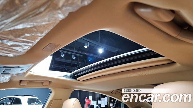 Лексус ES300h 2023 — миниатюра 18