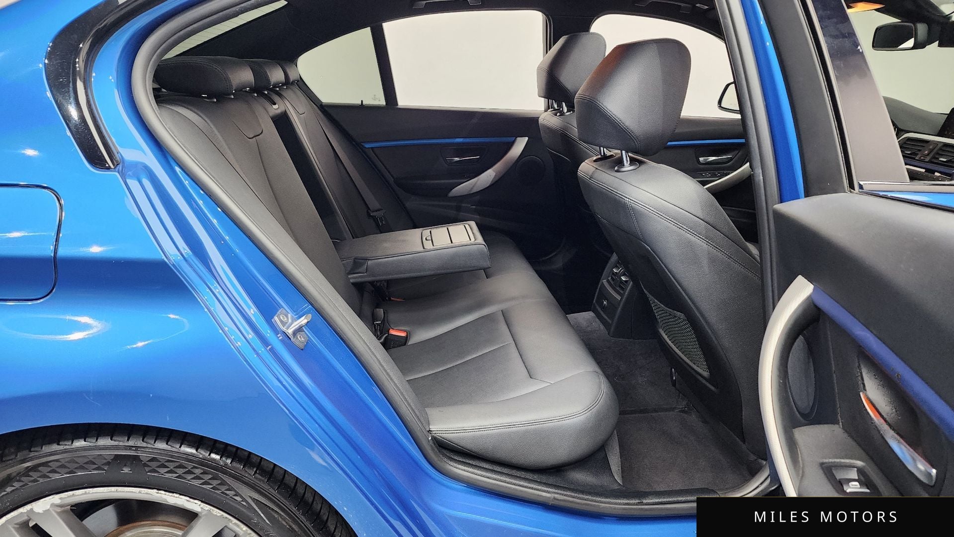 BMW 3 Series (F30) 2018 — миниатюра 12