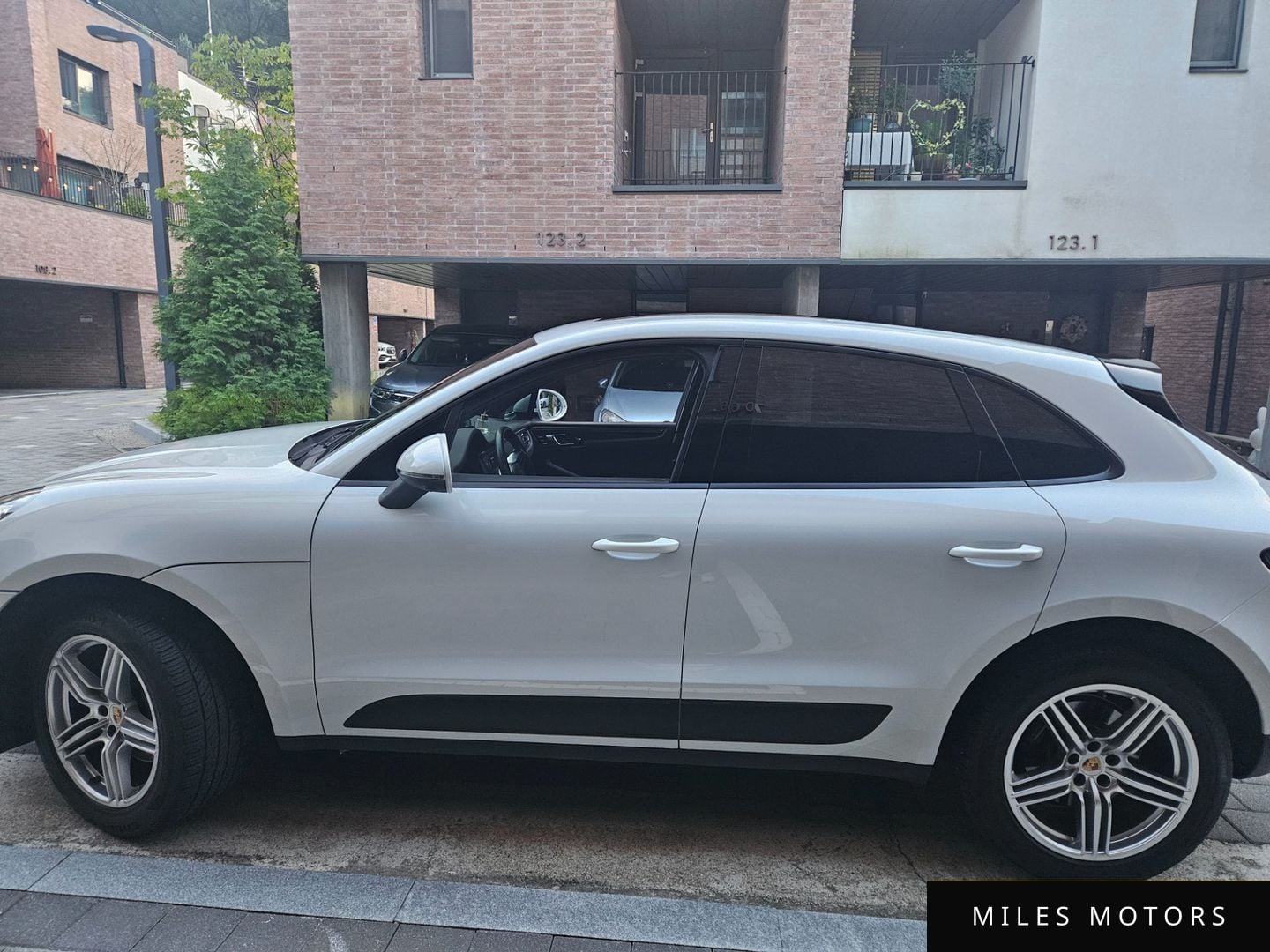 Porsche Macan 2019 — миниатюра 3