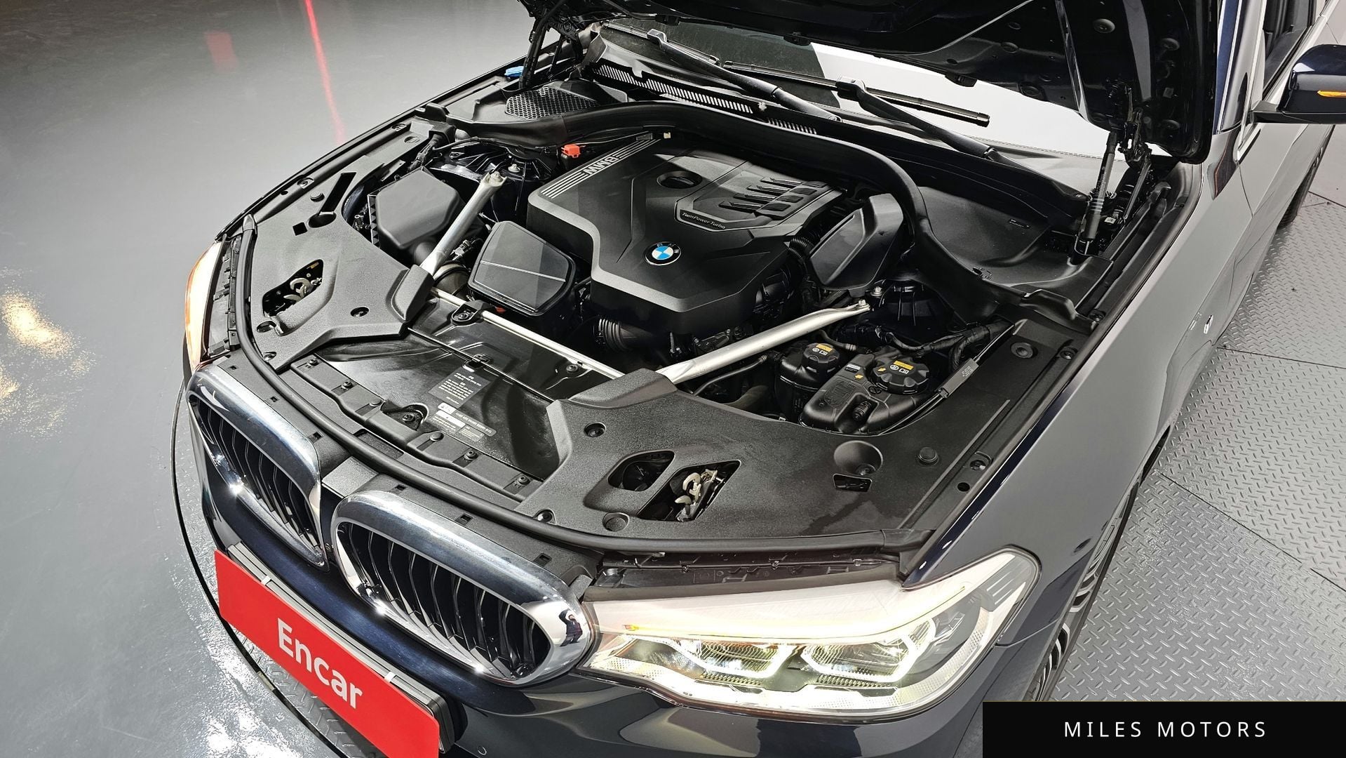 BMW 5 Series (G30) 2020 — миниатюра 6