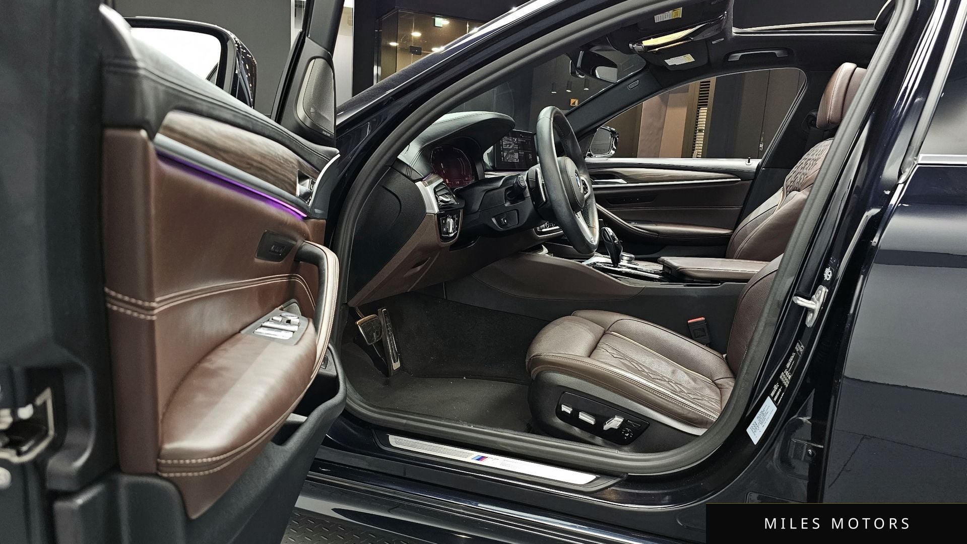 BMW 5 Series (G30) 2020 — миниатюра 10