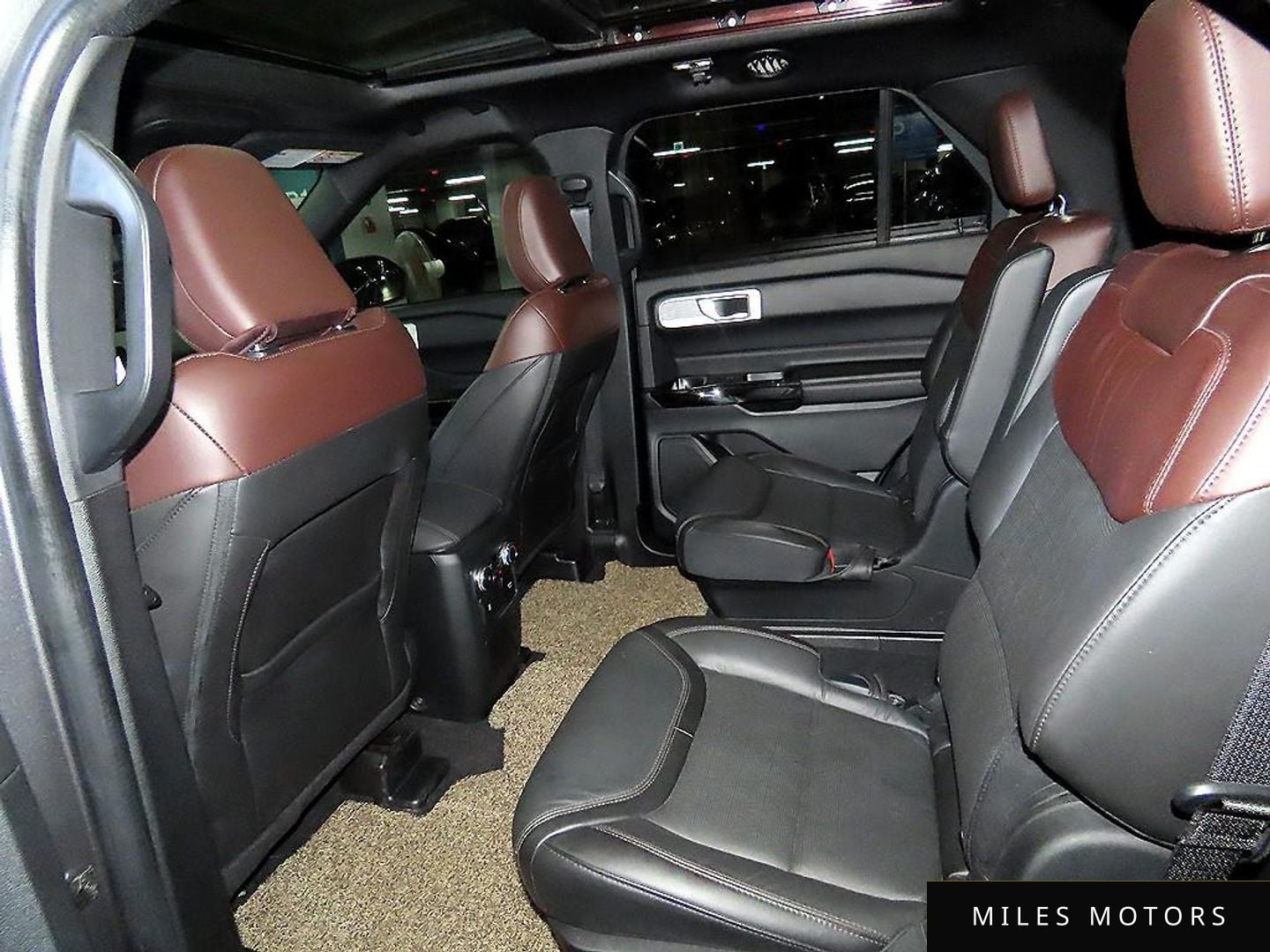 Ford Explorer 2022 — миниатюра 7