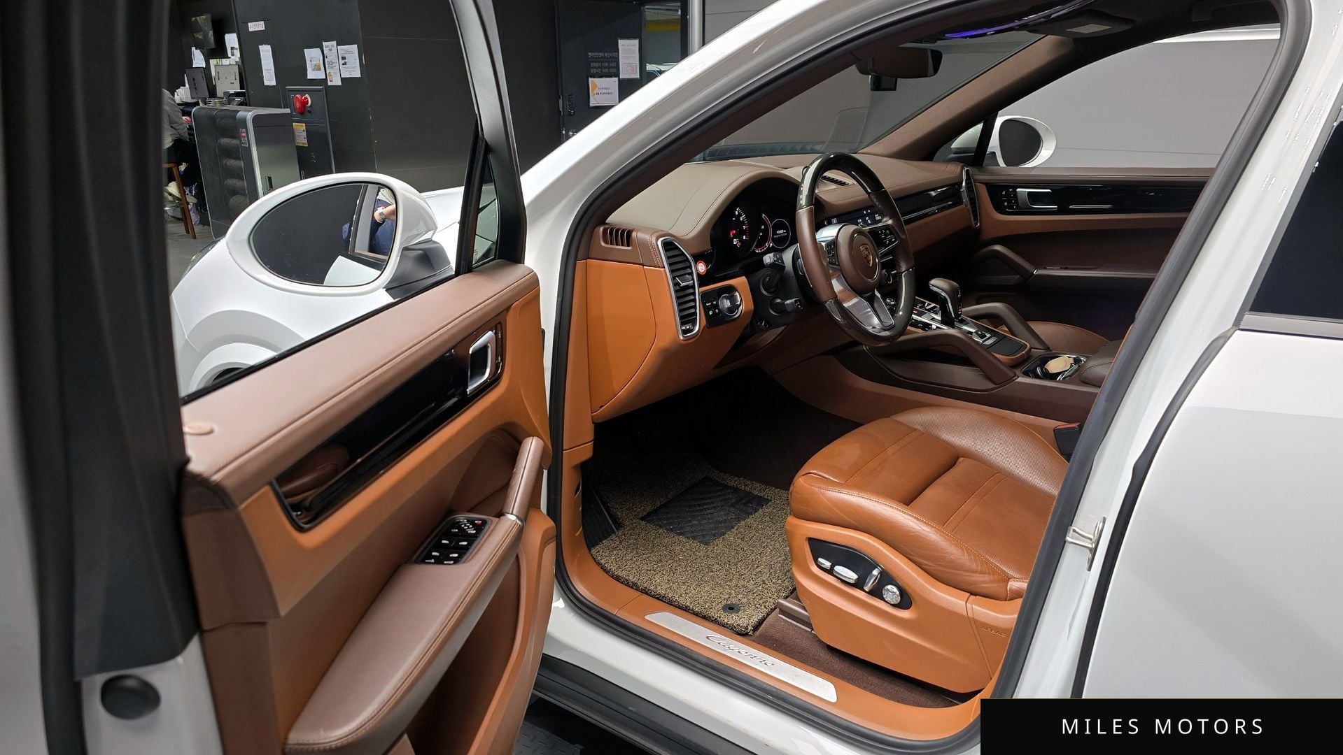 Porsche Cayenne 2020 — миниатюра 11