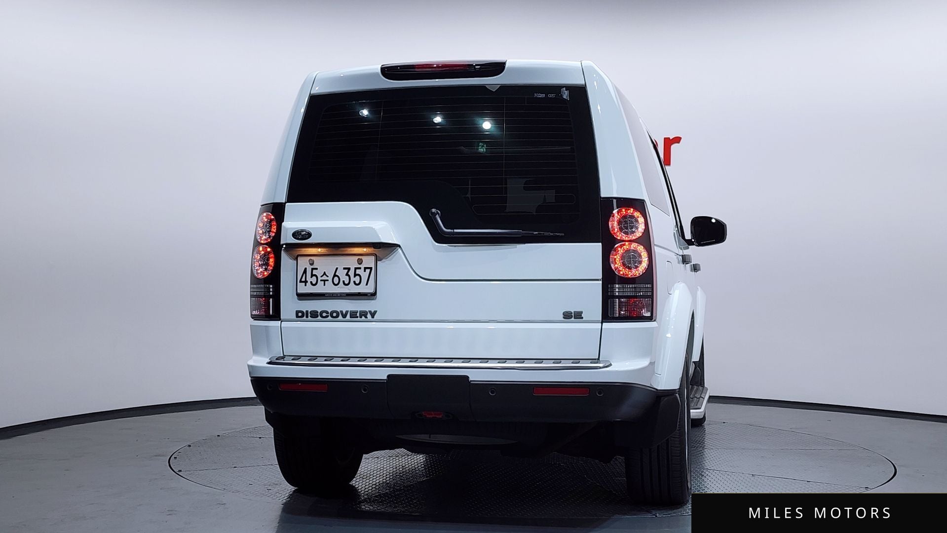 Land Rover Discovery 2015 — миниатюра 4