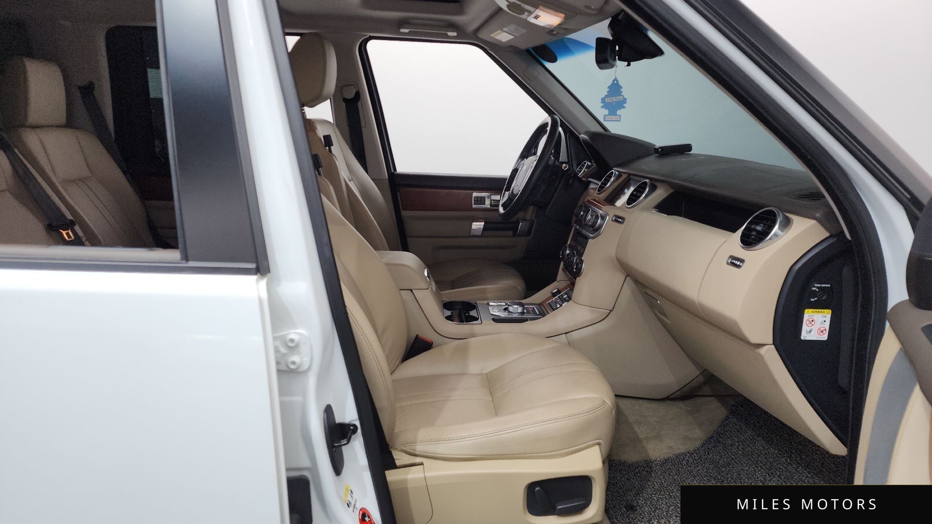 Land Rover Discovery 2015 — миниатюра 11