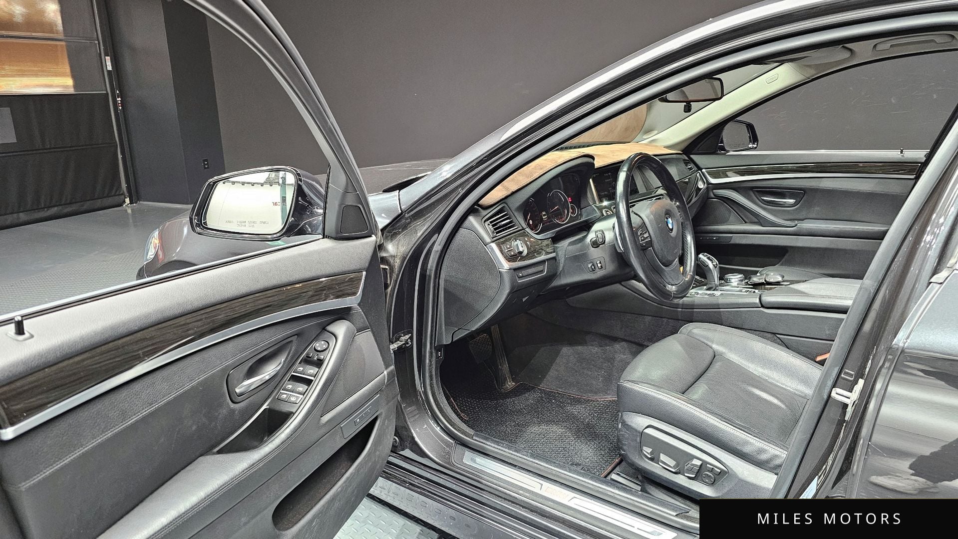 BMW 5 Series (F10) 2016 — миниатюра 11