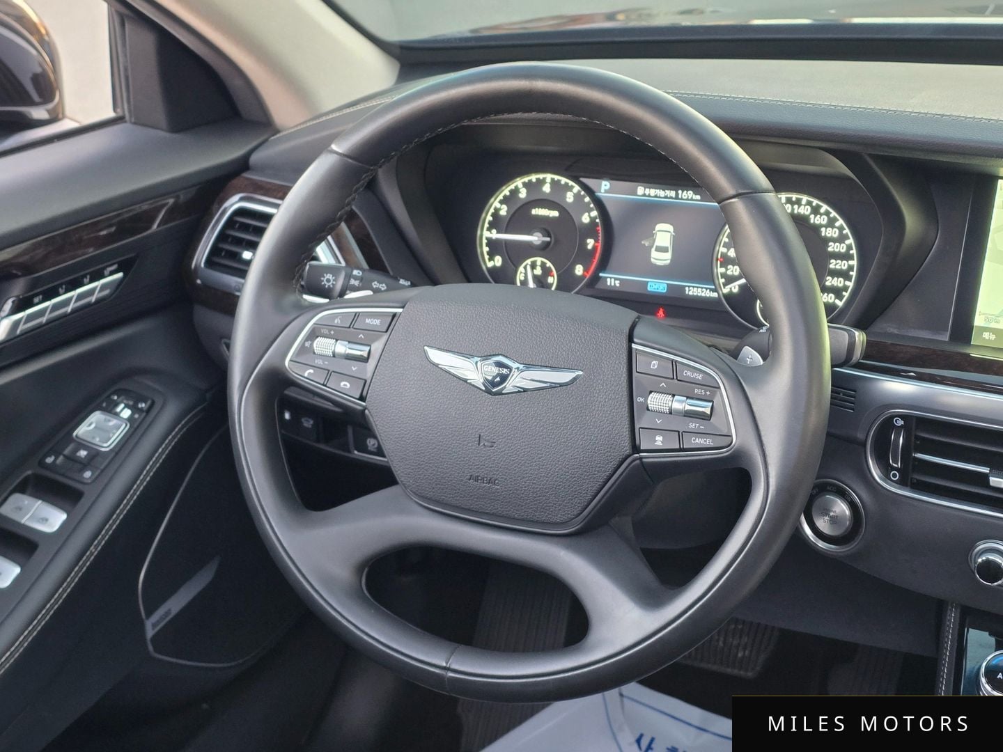Genesis G90 2019 — миниатюра 12