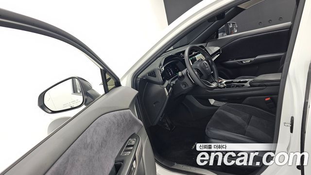 Лексус RZ450e 2023 — миниатюра 10