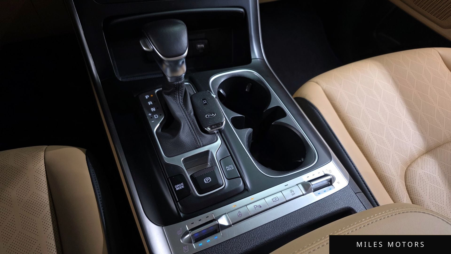 Kia Carnival 2021 — миниатюра 9