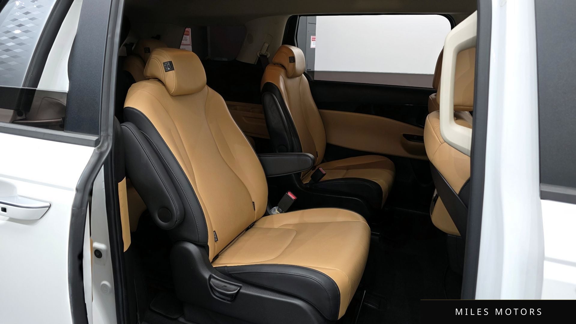Kia Carnival 2021 — миниатюра 12