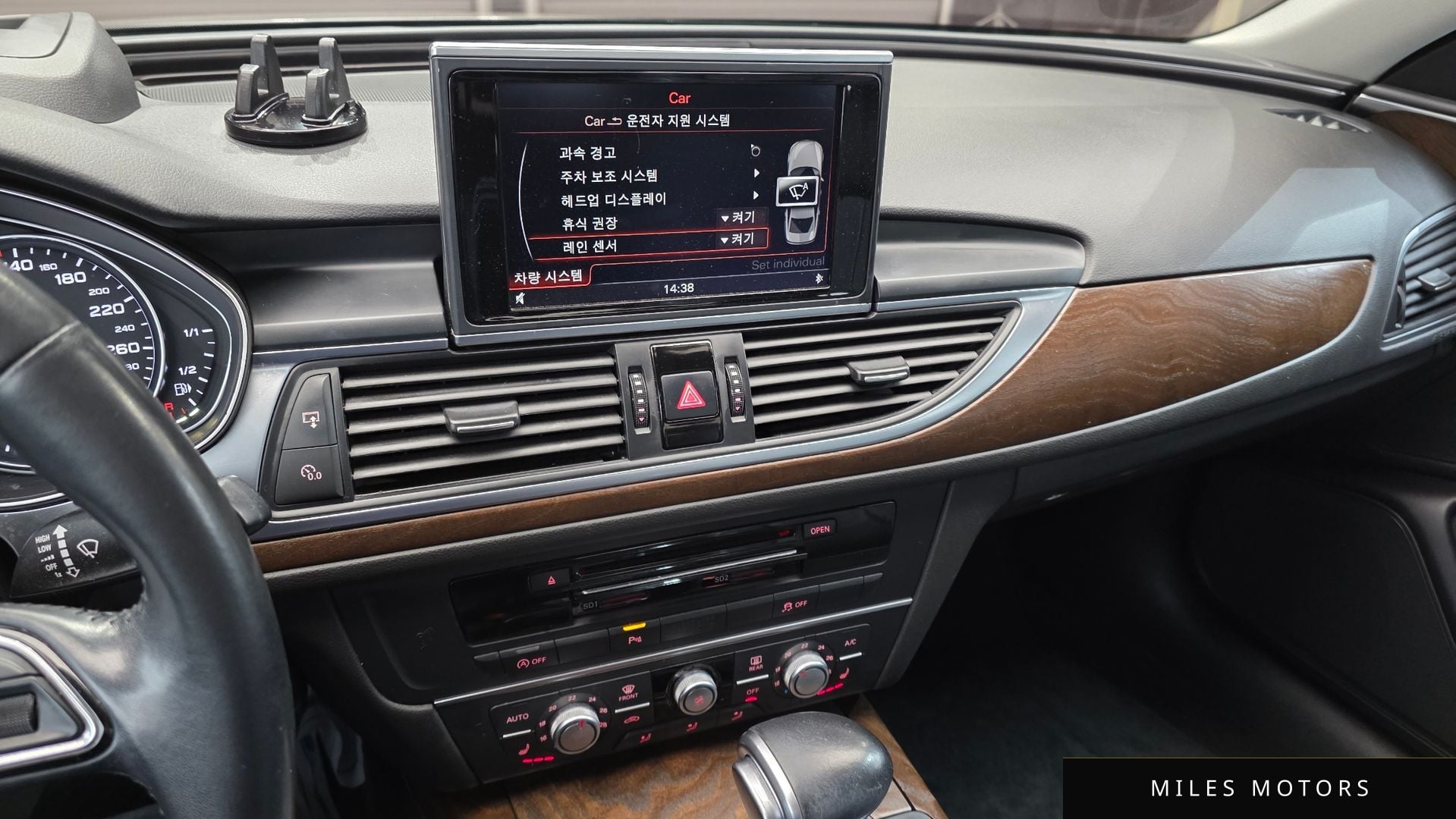 Audi A6 2015 — миниатюра 14