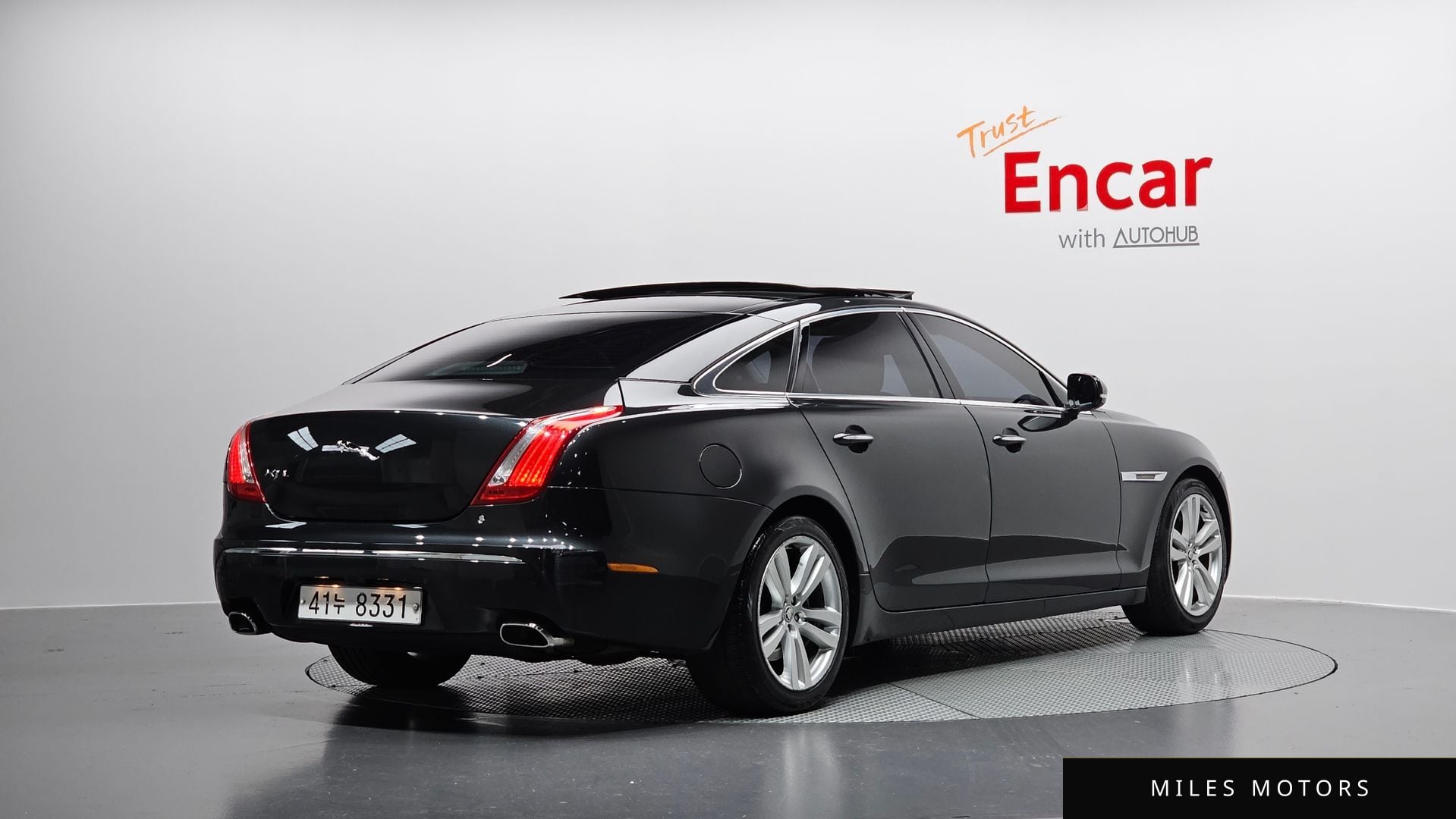 Jaguar All New XJ 2011 — миниатюра 2
