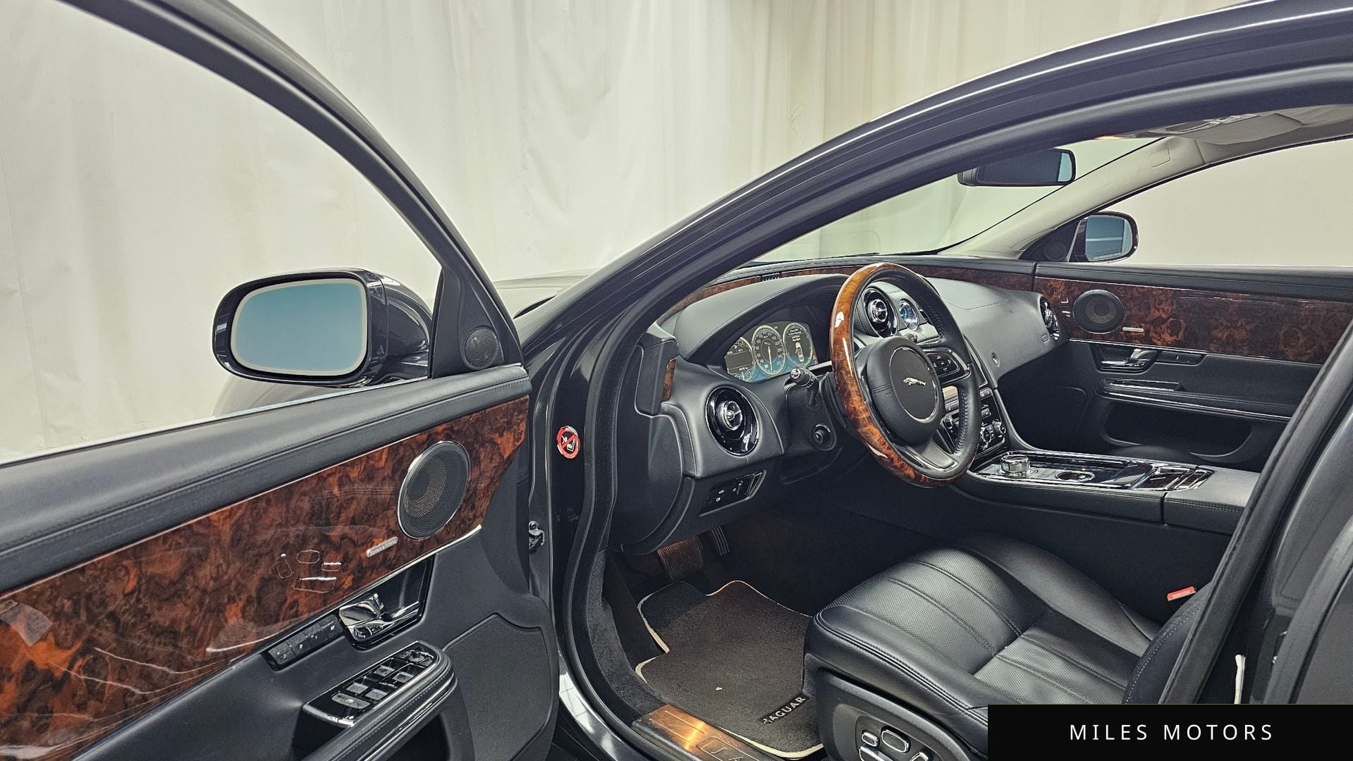 Jaguar All New XJ 2011 — миниатюра 10