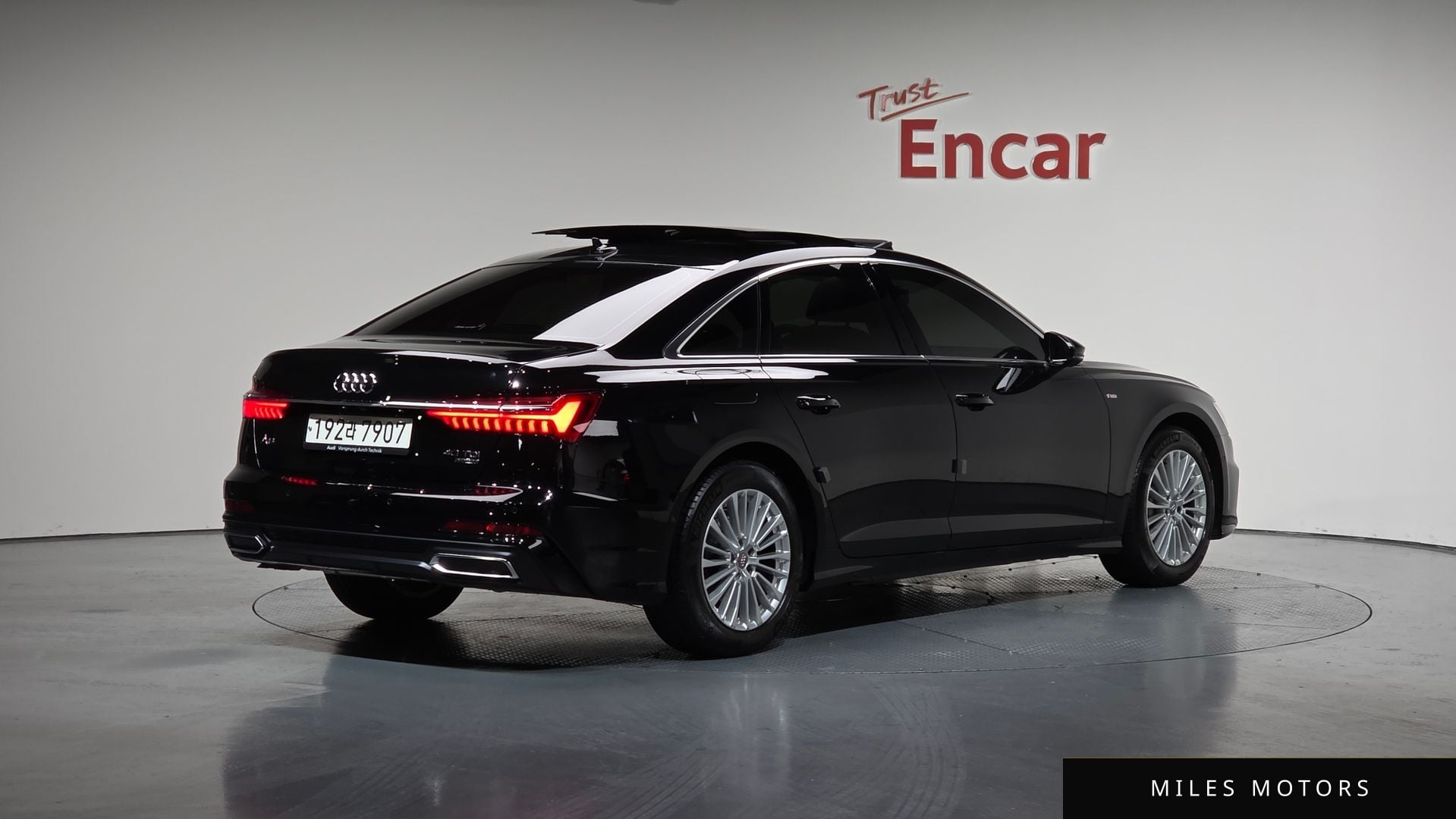 Audi A6 (C8) 2021 — фото 1 из 12