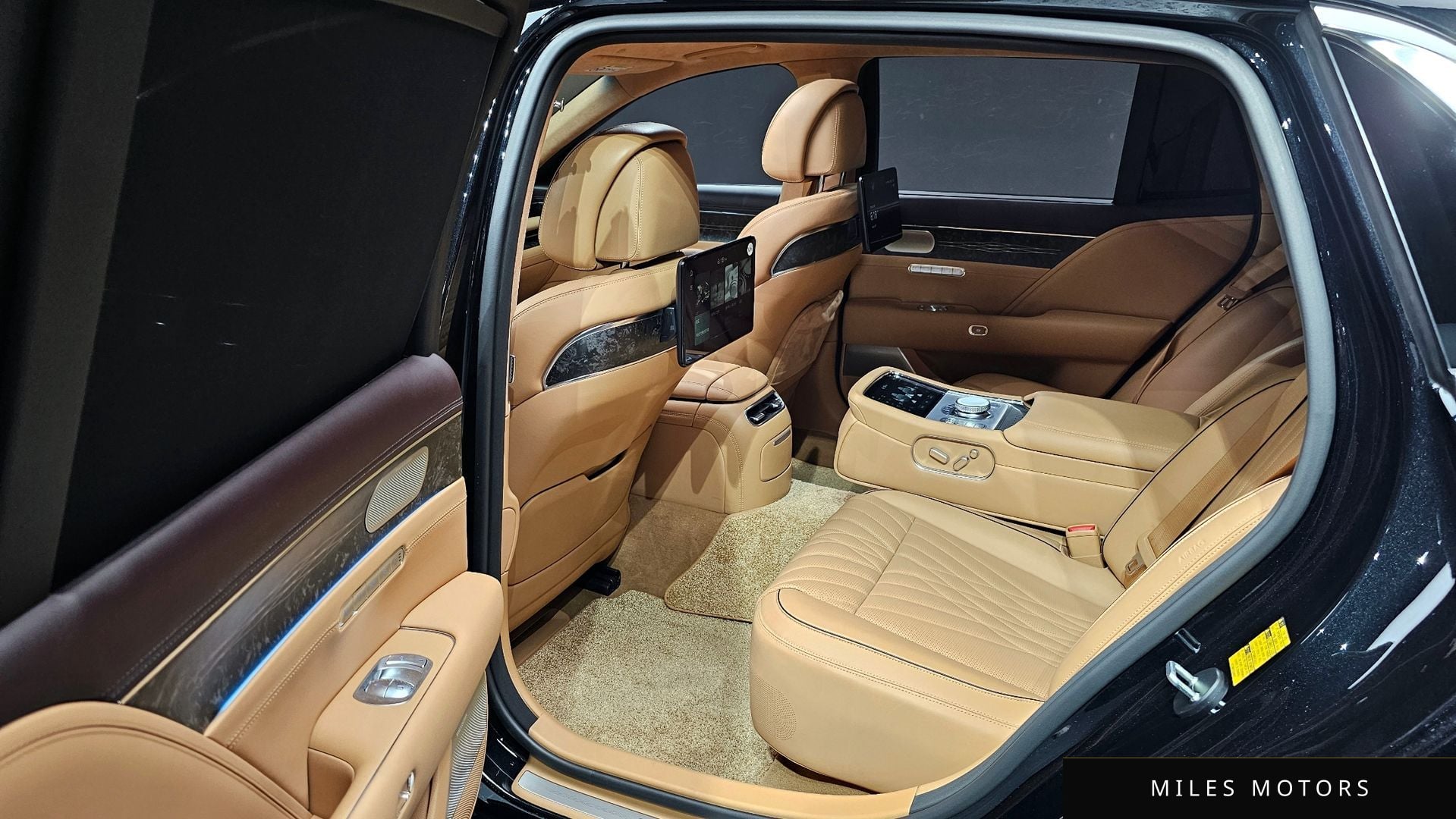 Genesis G90 (RS4) 2023 — миниатюра 12
