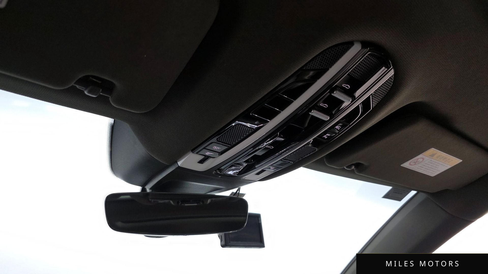 Porsche 파나메라 (971) 2018 — миниатюра 17