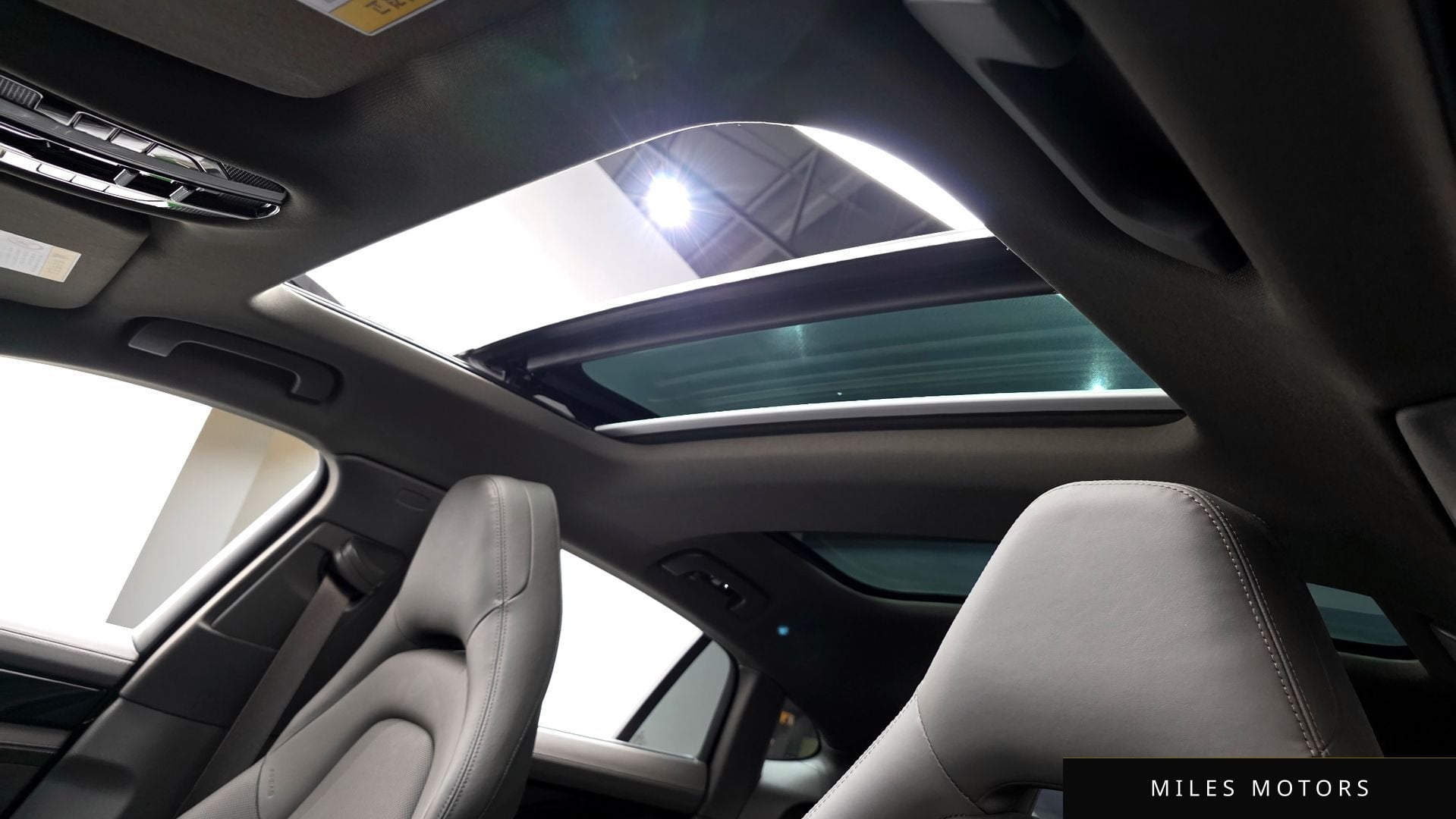Porsche 파나메라 (971) 2018 — миниатюра 18