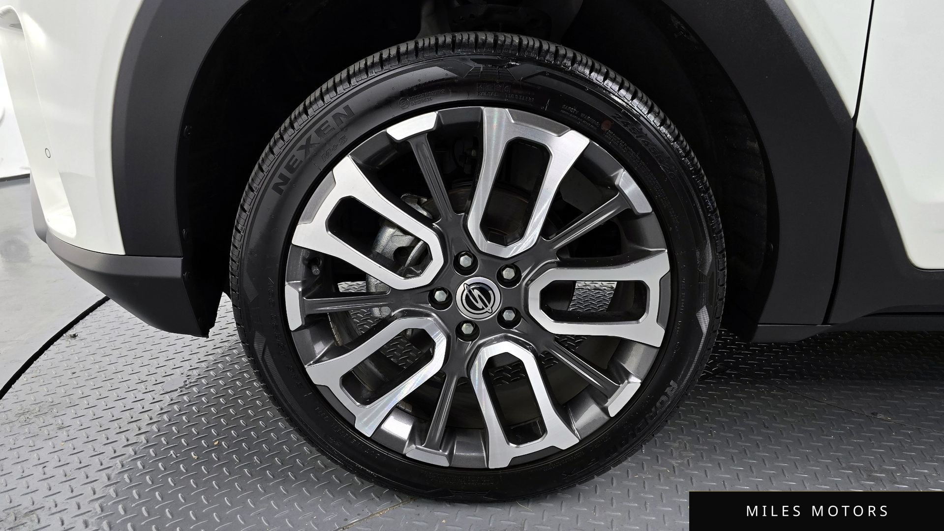 KG Mobility 토레스 2023 — миниатюра 4
