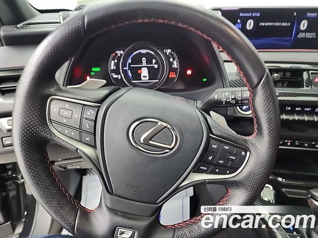 Лексус UX250h 2020 — миниатюра 9