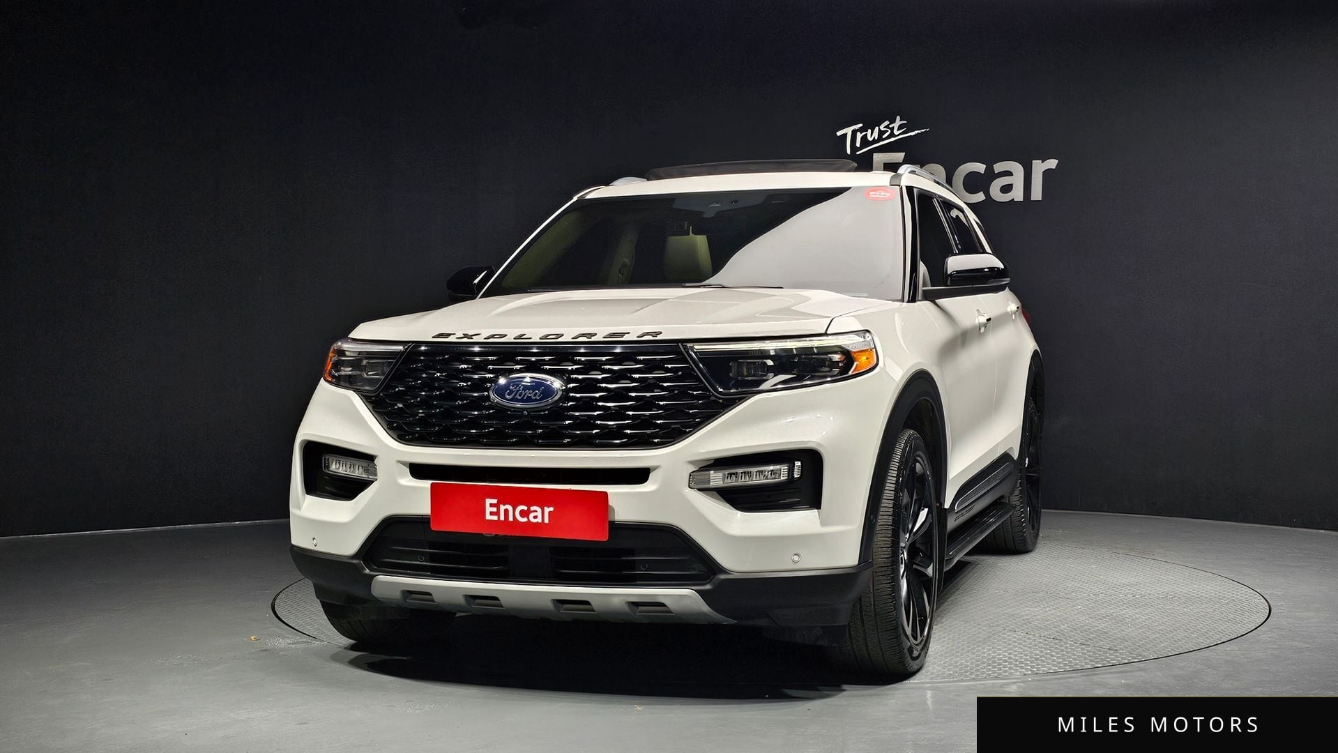 Ford Explorer 2021 — миниатюра 3