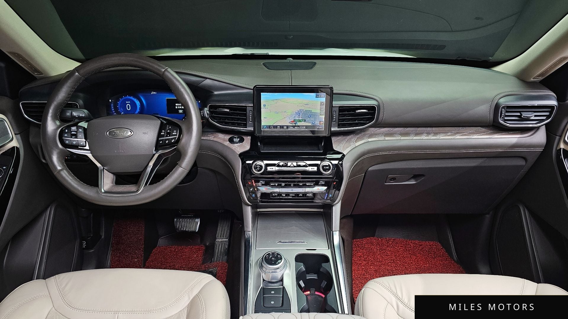 Ford Explorer 2021 — миниатюра 7
