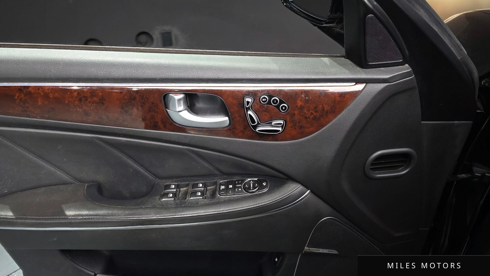 Hyundai 에쿠스(신형) 2012 — миниатюра 18