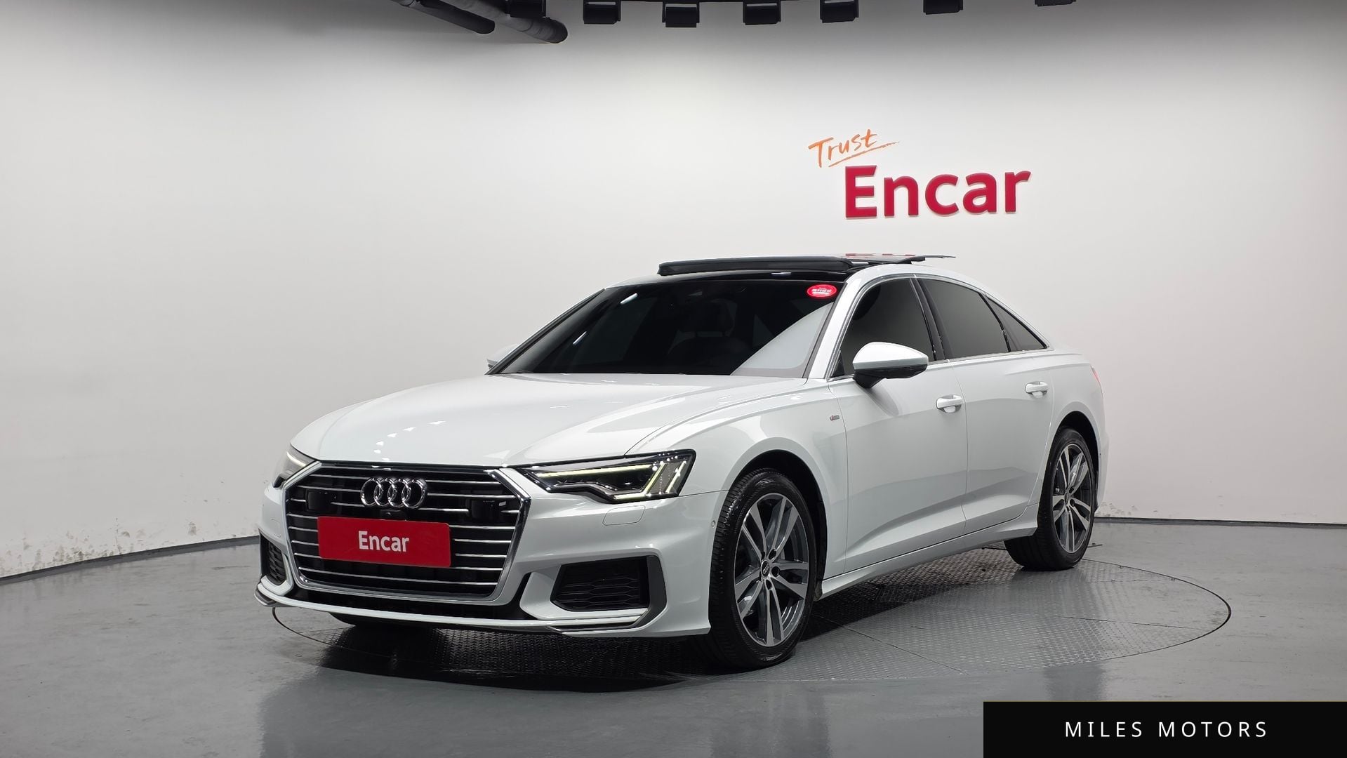 Audi A6 (C8) 2021 — фото 1 из 12