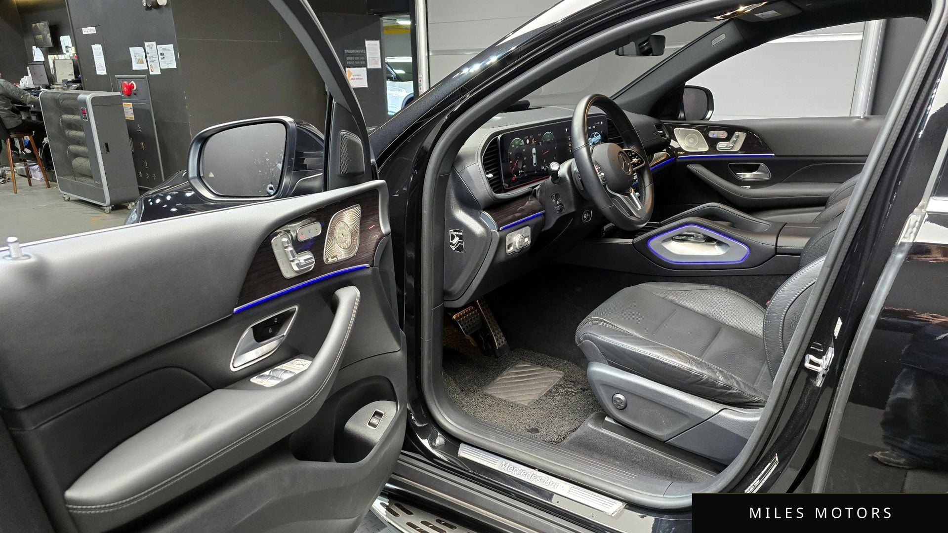 Mercedes-Benz GLE-Class W167 2023 — миниатюра 11