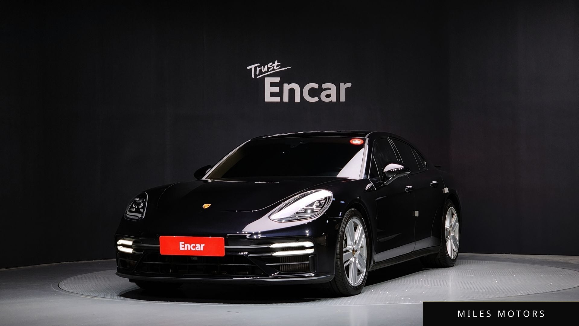 Porsche Panamera 2021 — фото 1 из 12