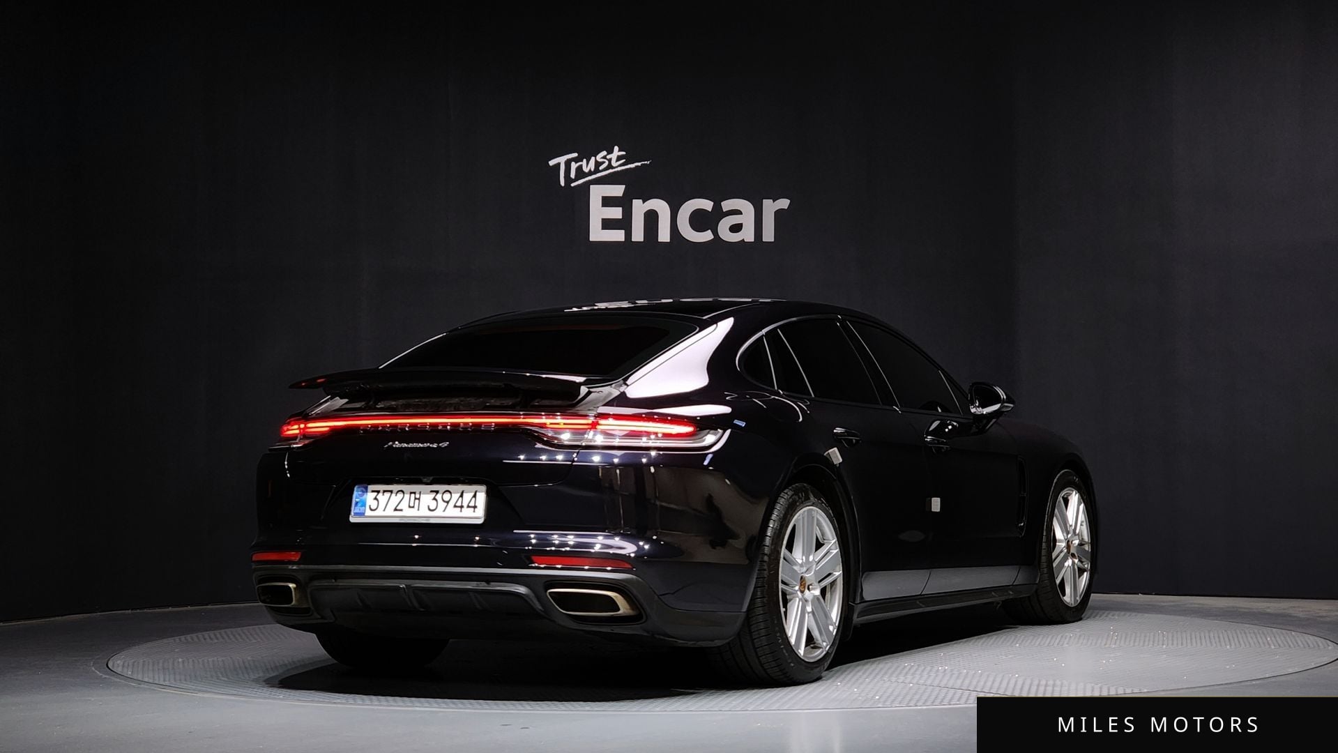 Porsche Panamera 2021 — миниатюра 2