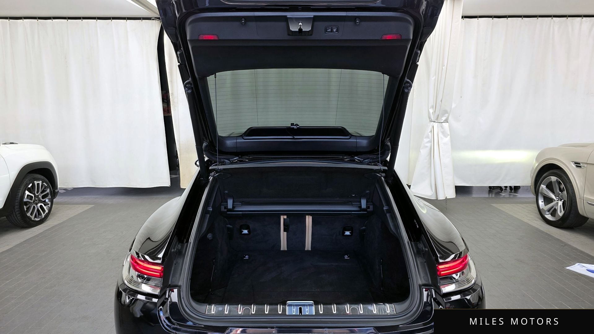Porsche Panamera 2021 — миниатюра 5