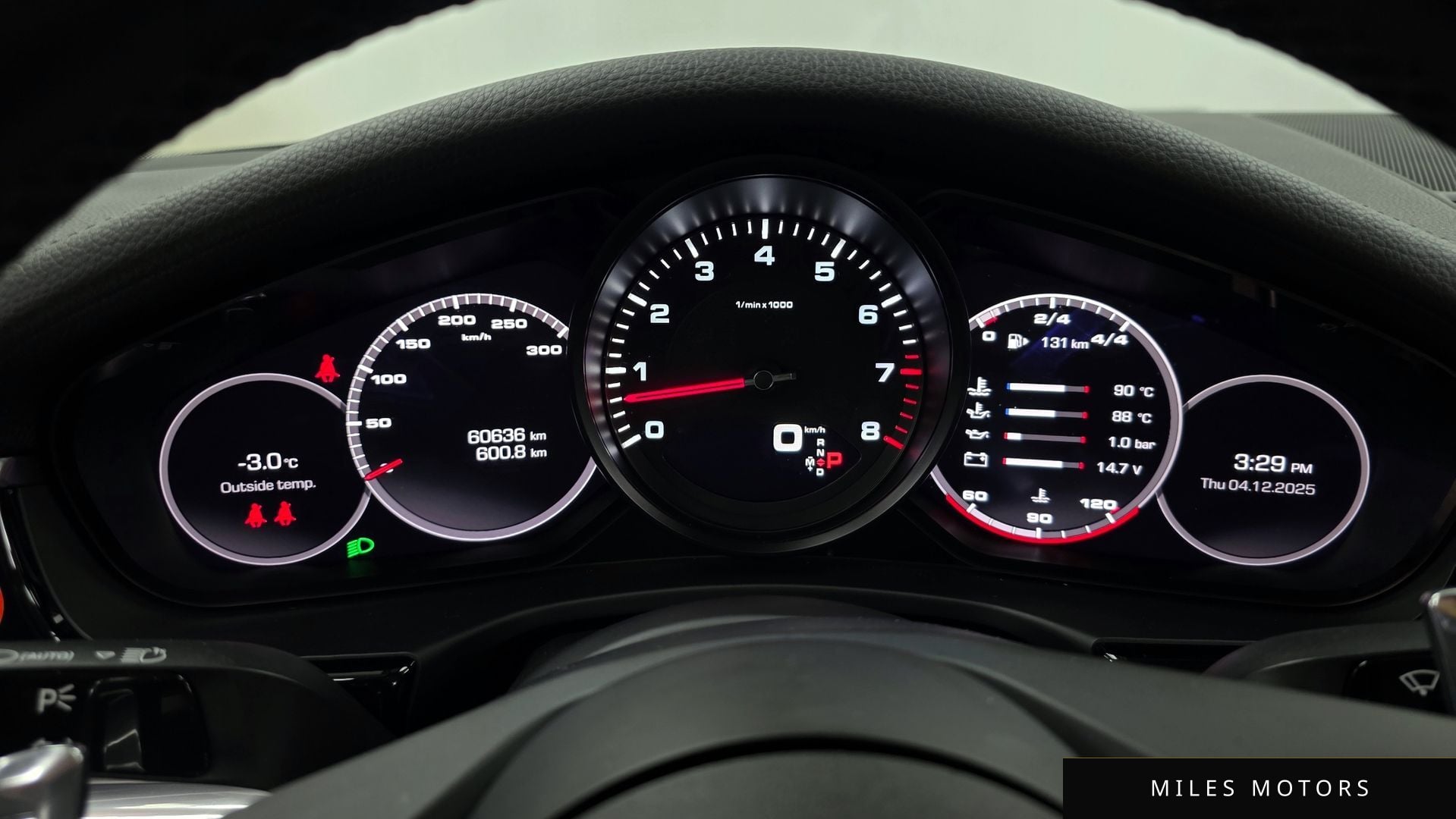 Porsche Panamera 2021 — миниатюра 8