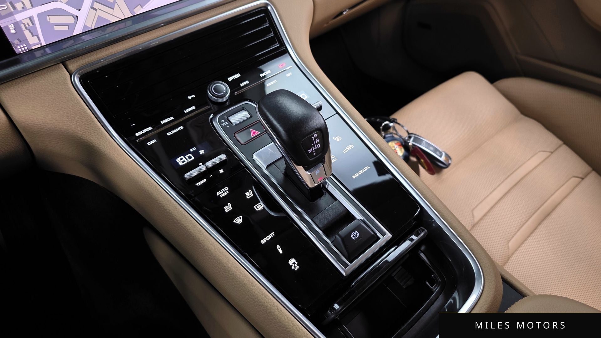 Porsche Panamera 2021 — миниатюра 9