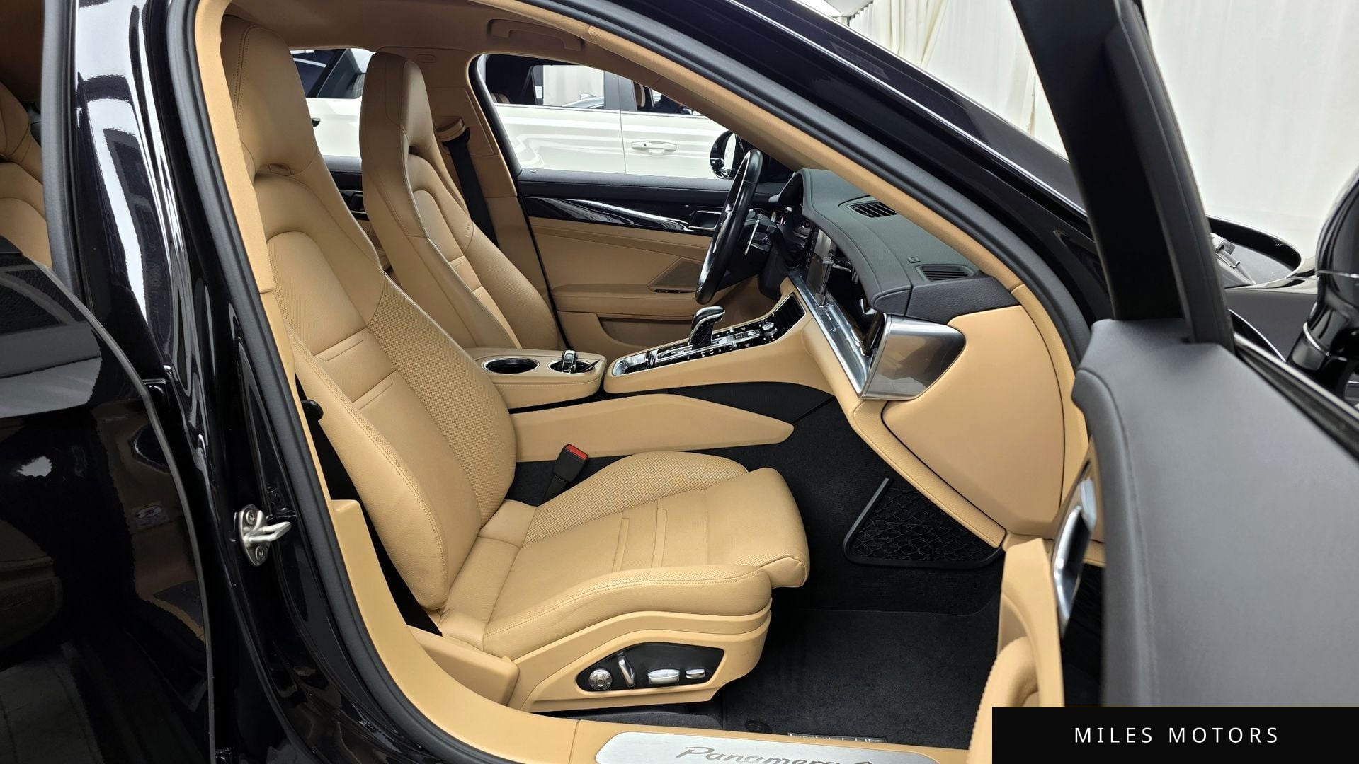 Porsche Panamera 2021 — миниатюра 11