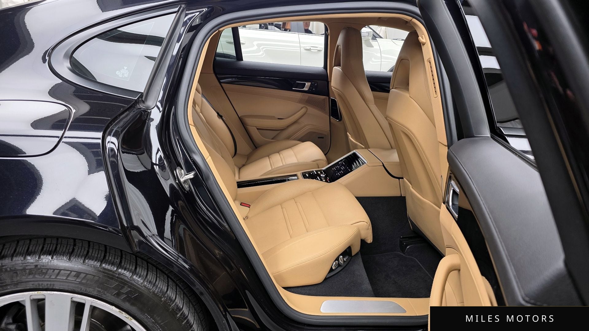 Porsche Panamera 2021 — миниатюра 12