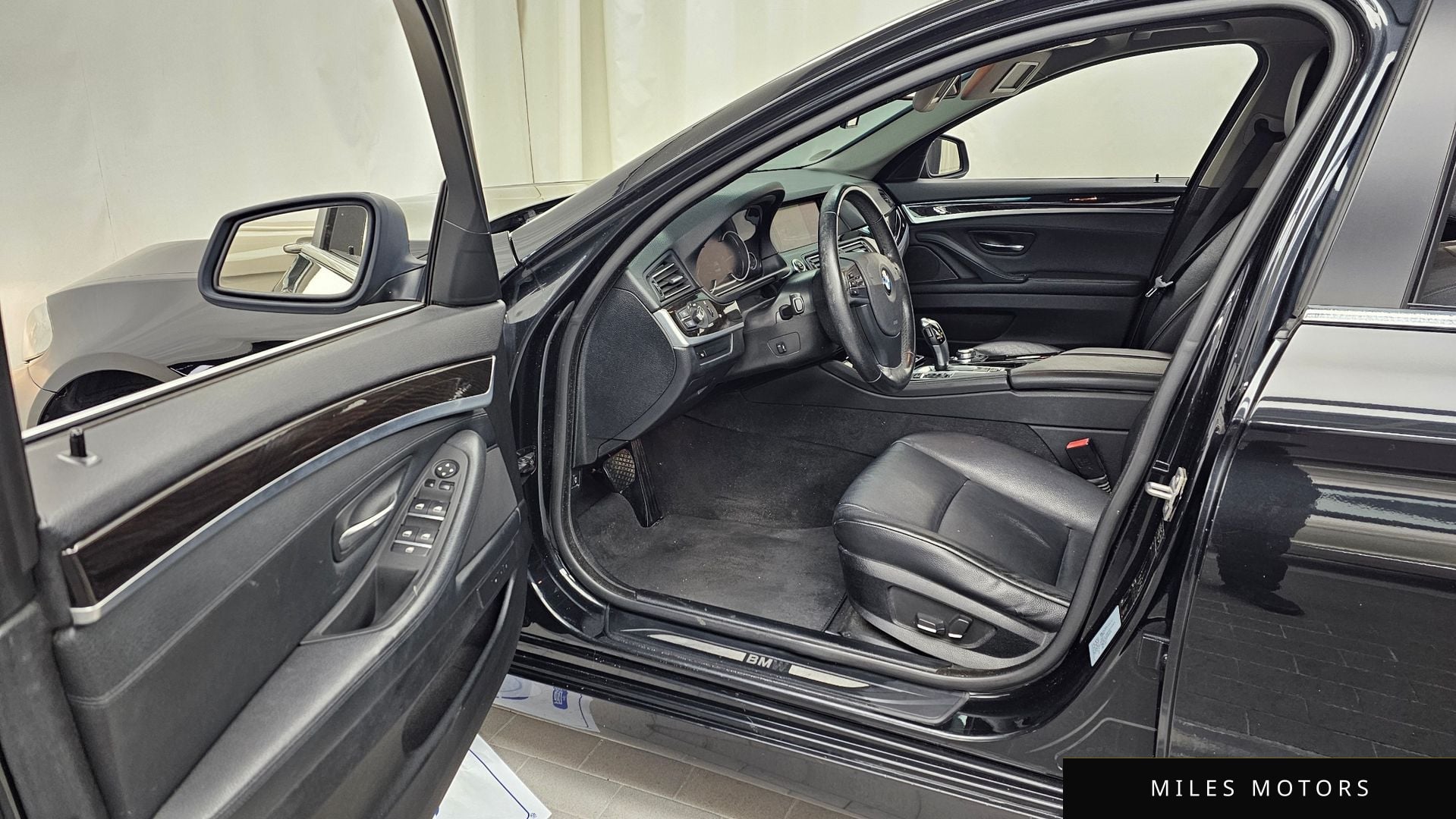 BMW 5 Series (F10) 2013 — миниатюра 10