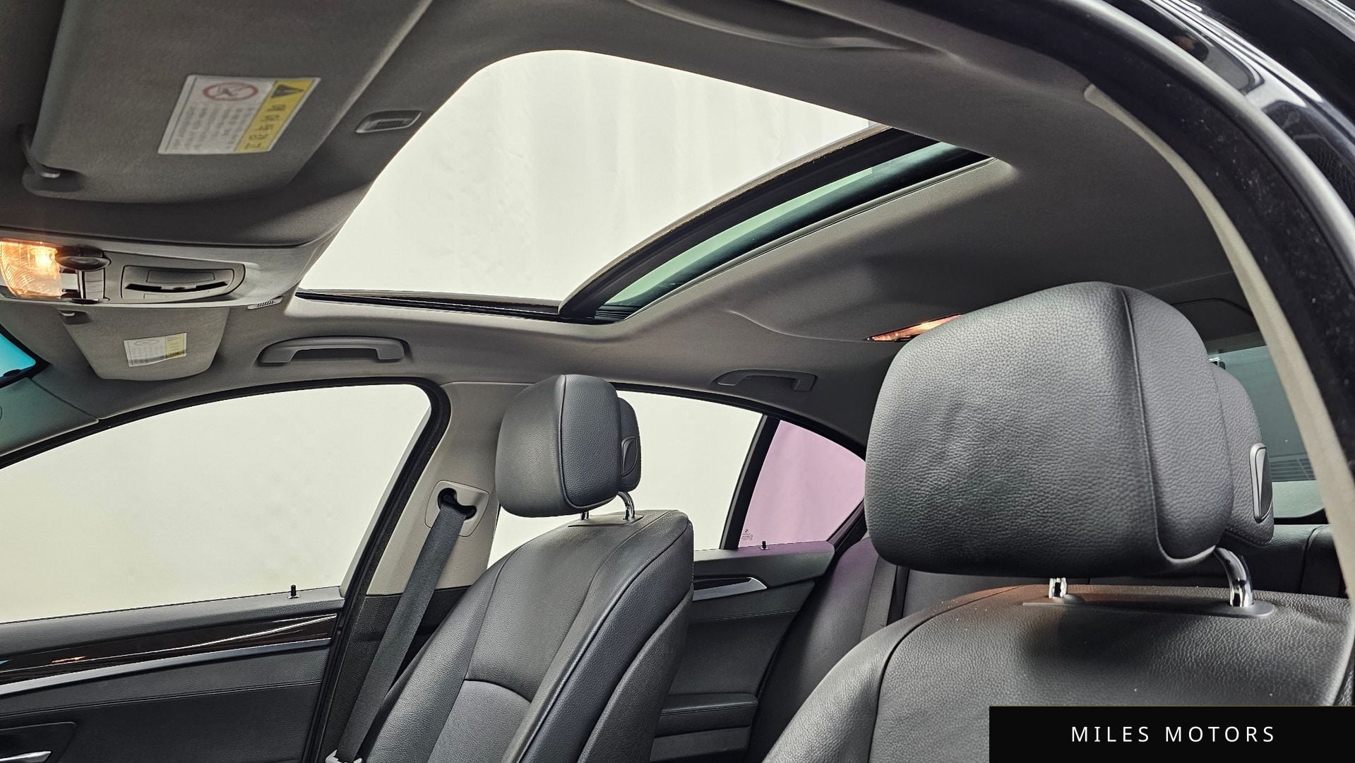 BMW 5 Series (F10) 2013 — миниатюра 19
