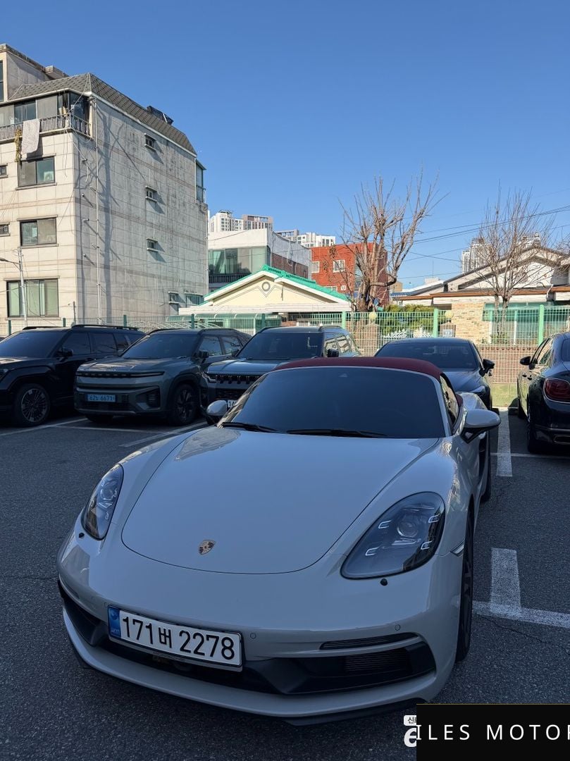 Porsche 718 2022 — миниатюра 5