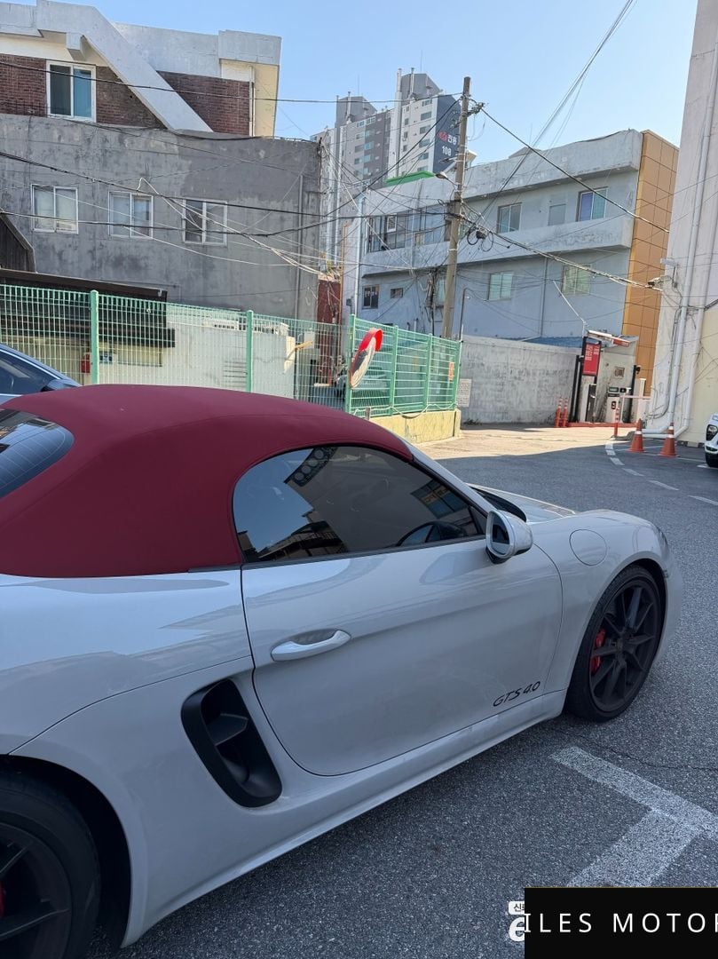 Porsche 718 2022 — миниатюра 10