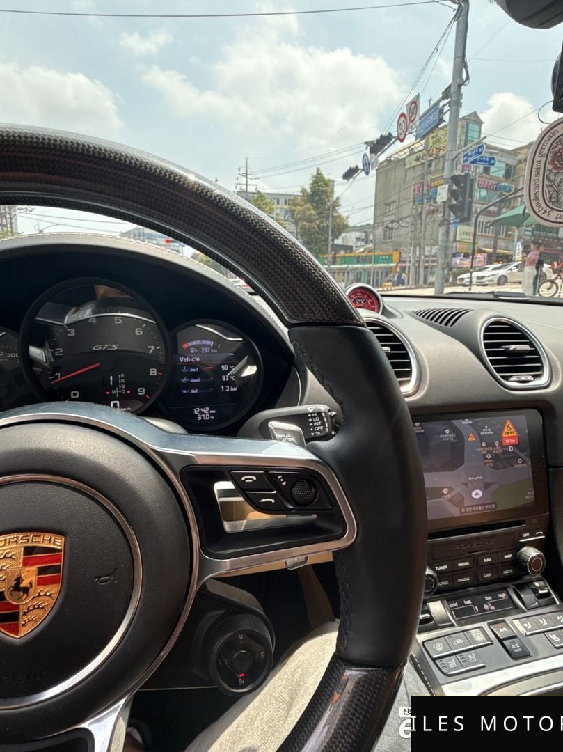 Porsche 718 2022 — миниатюра 14