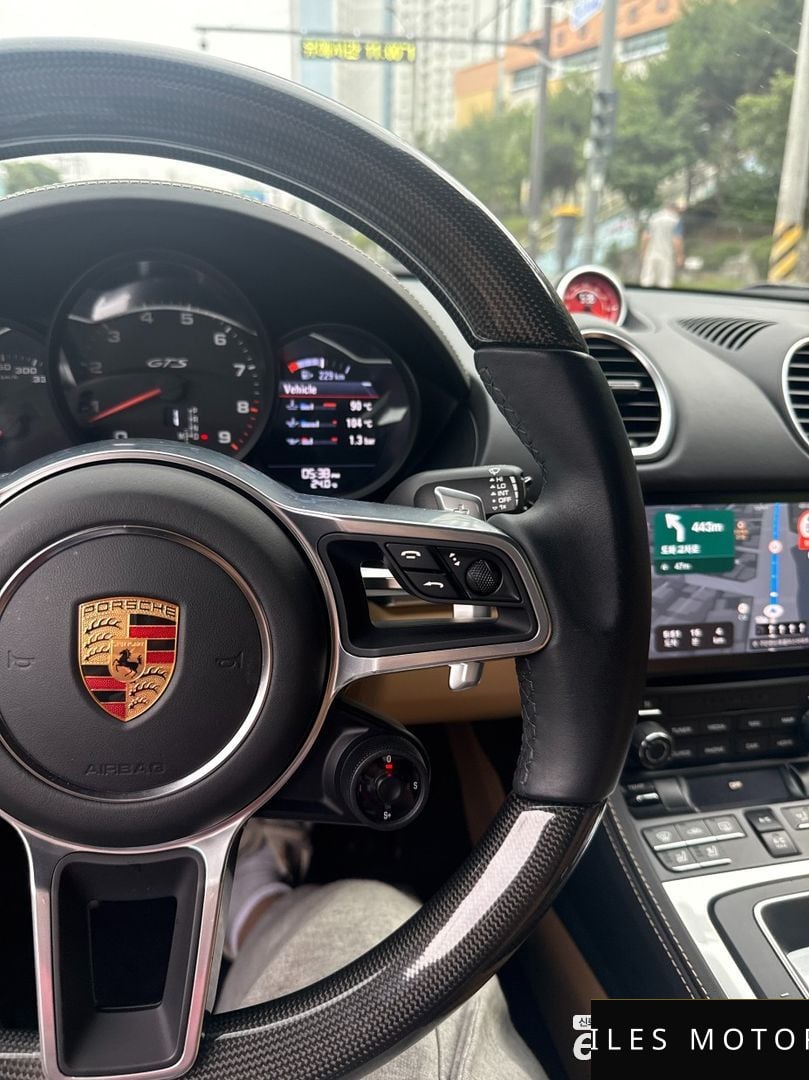 Porsche 718 2022 — миниатюра 15