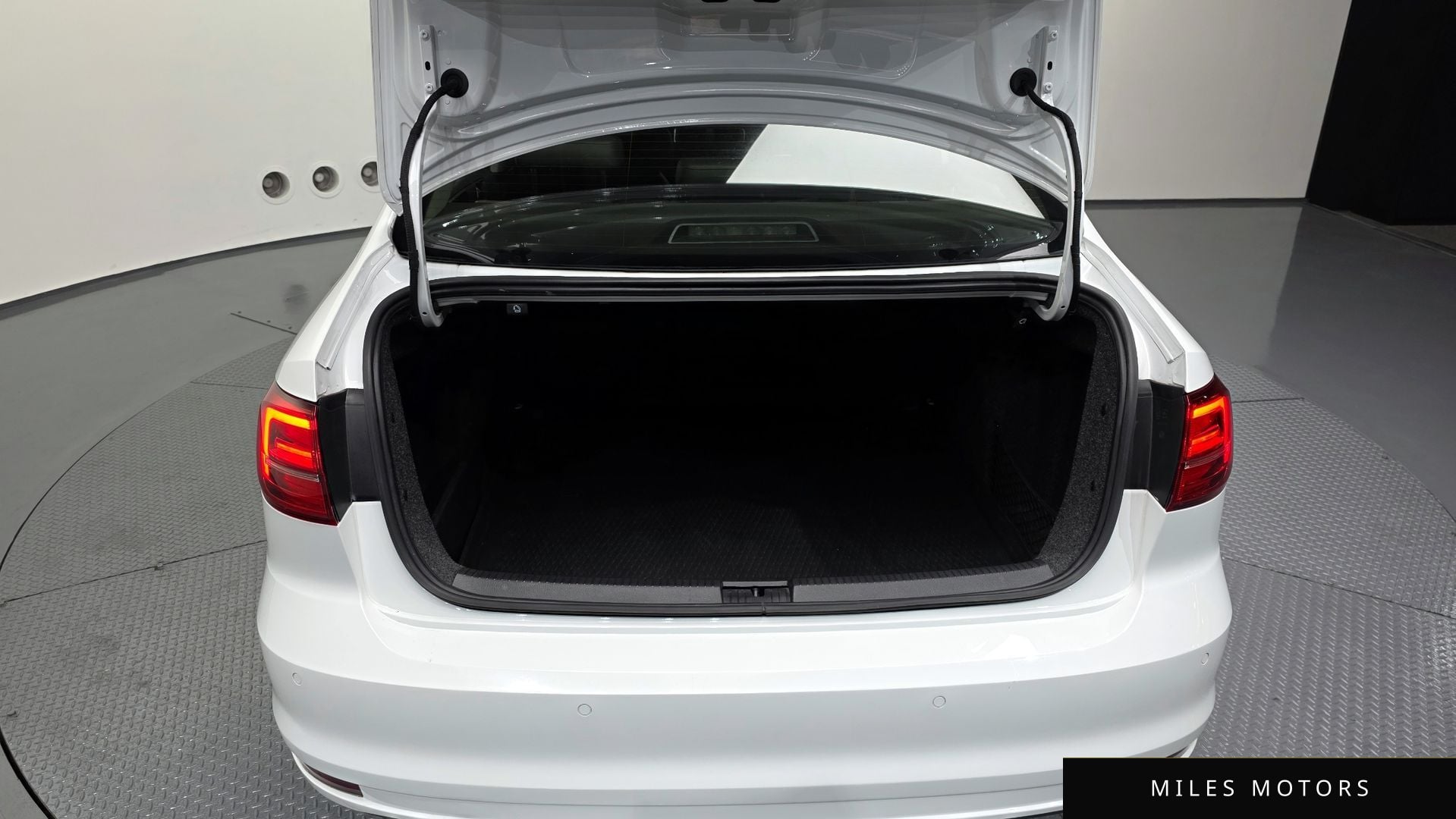 Volkswagen Jetta 2015 — миниатюра 20