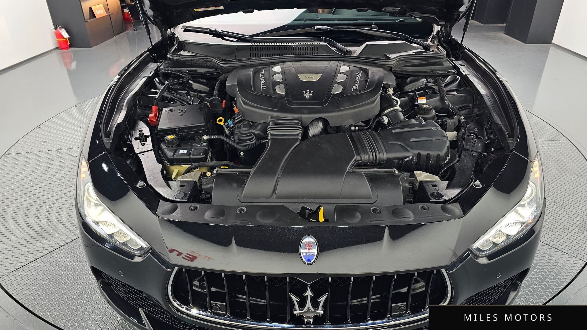 Maserati 기블리 2015 — миниатюра 6
